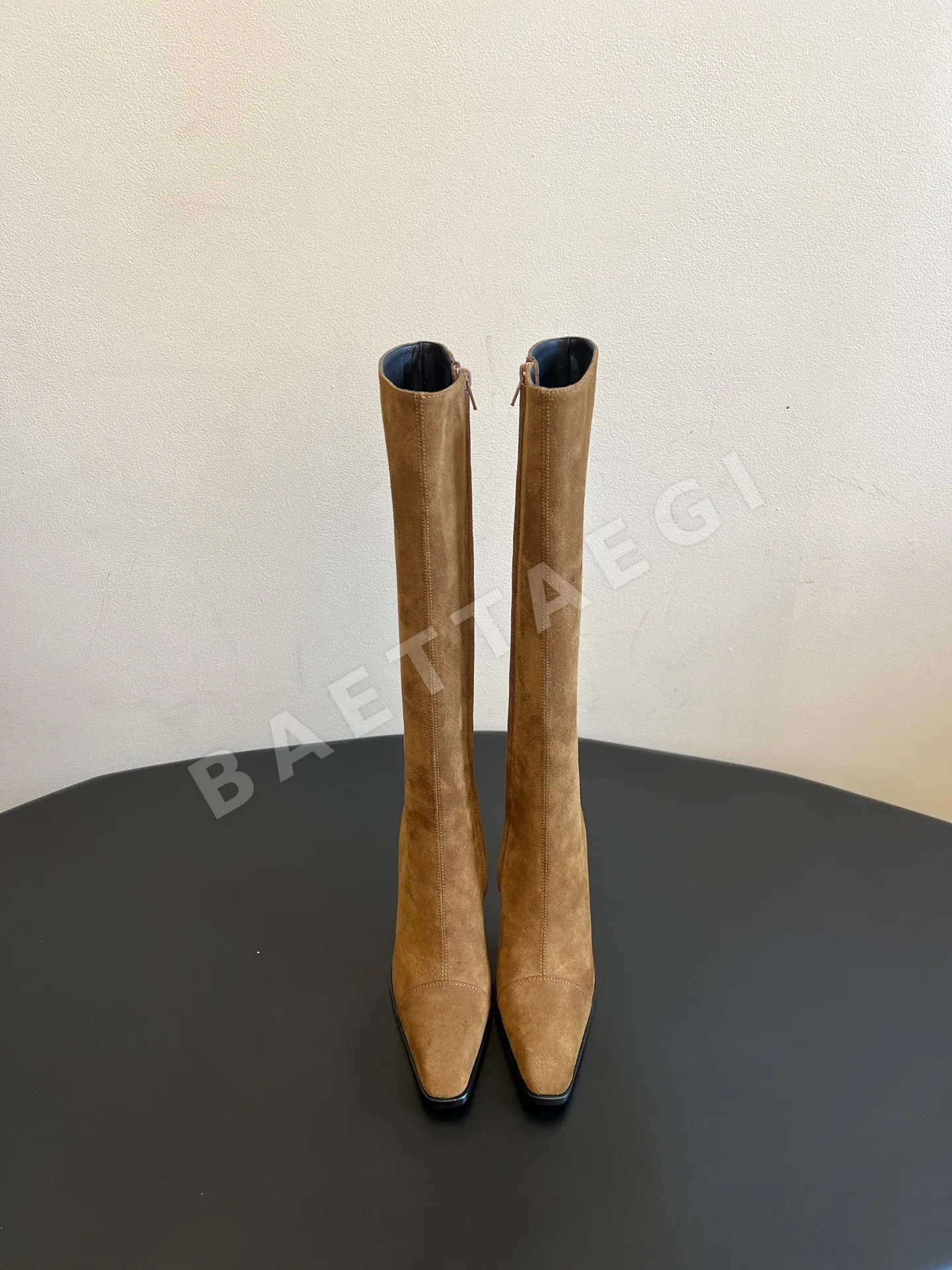생로랑 부츠 여성 가죽 스퀘어토 207529