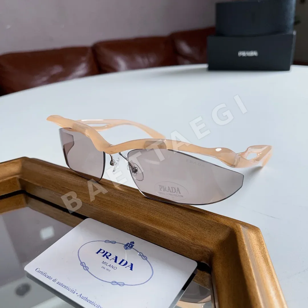 프라다 선글라스 74457 Prada Sunglasses 상세 이미지 4