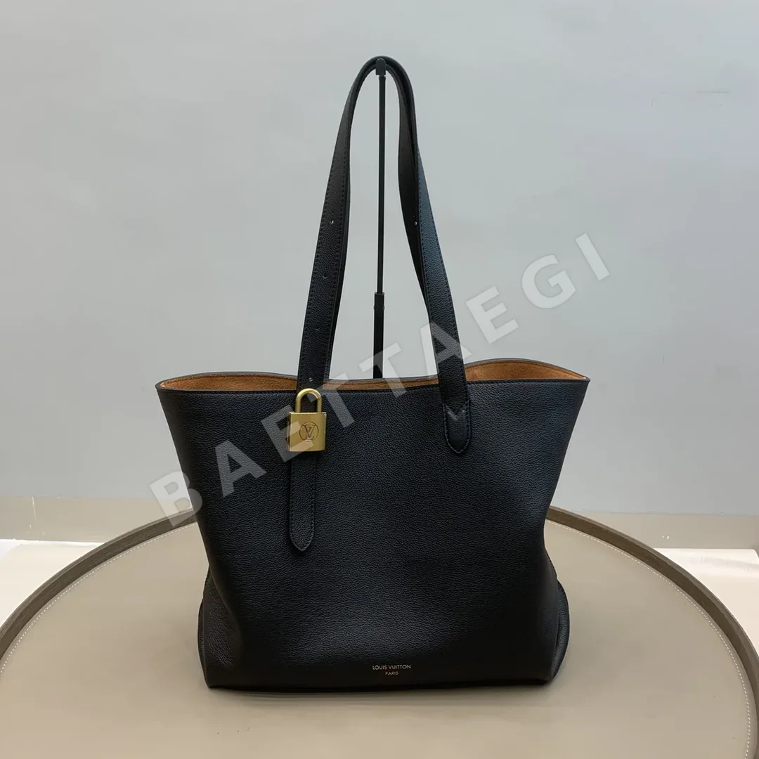 루이비통 로우키 캐보스 가방 M25341