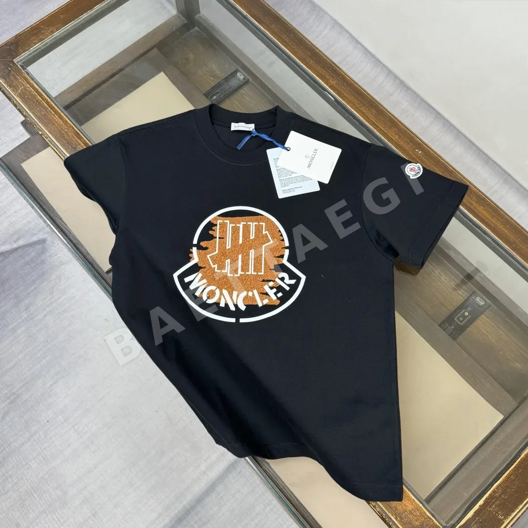 몽클레르 남성 크루넥 코튼 반팔 티셔츠 48819