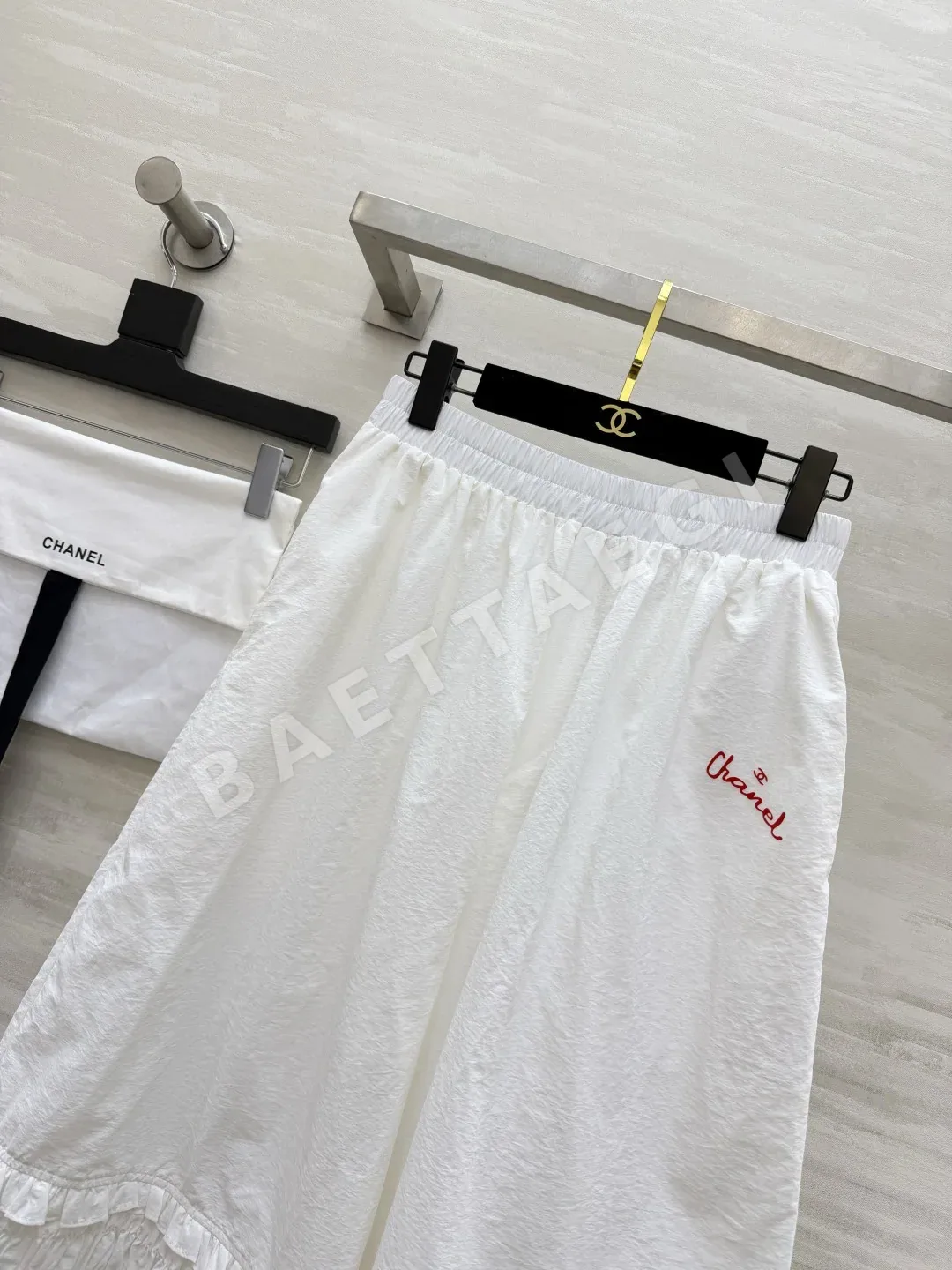 샤넬 화이트 레이스 트림 와이드 큐롯 팬츠 상세 이미지 2