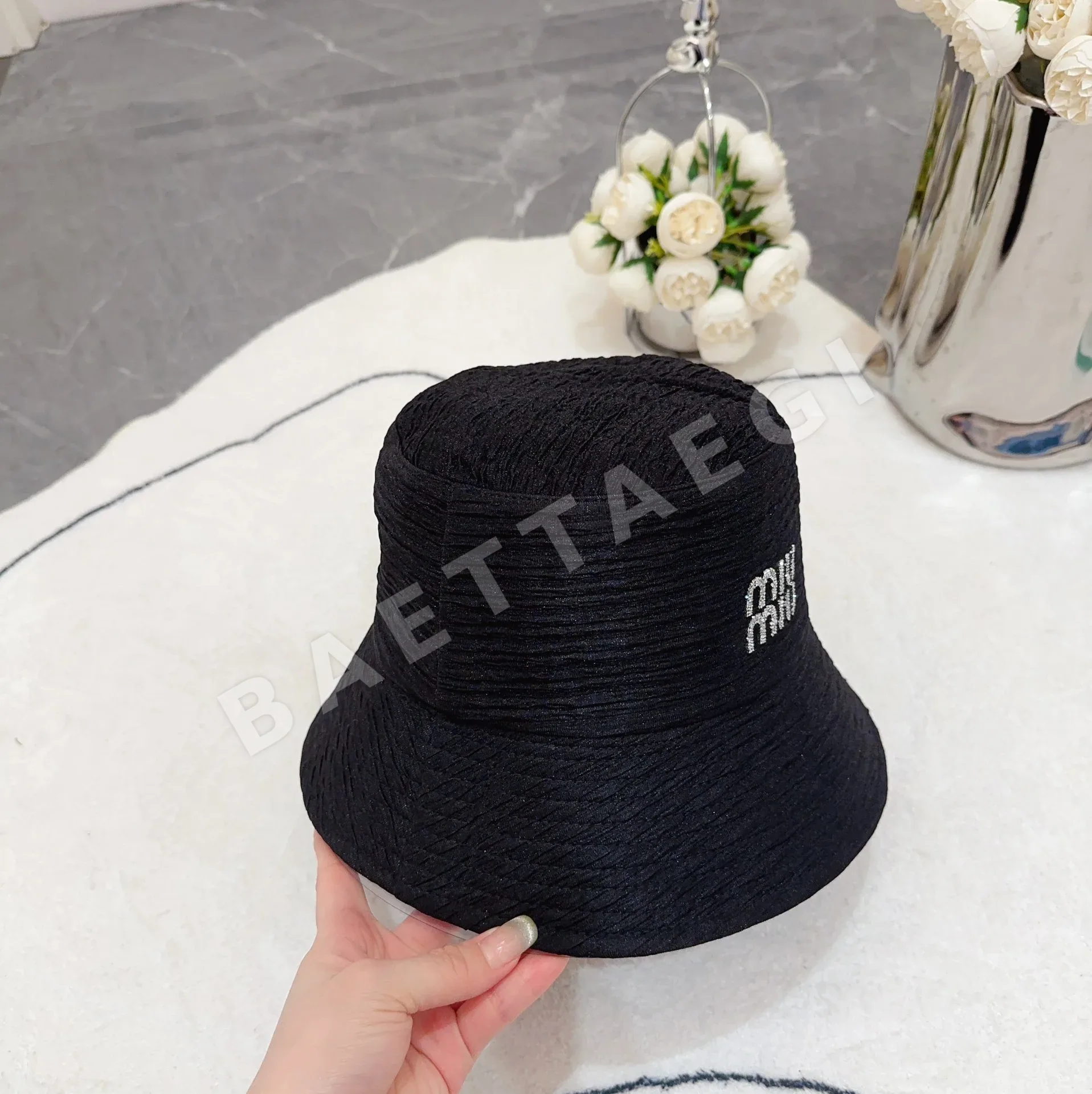 미우미우 모자 81093 Miu Miu Cap 상세 이미지 5