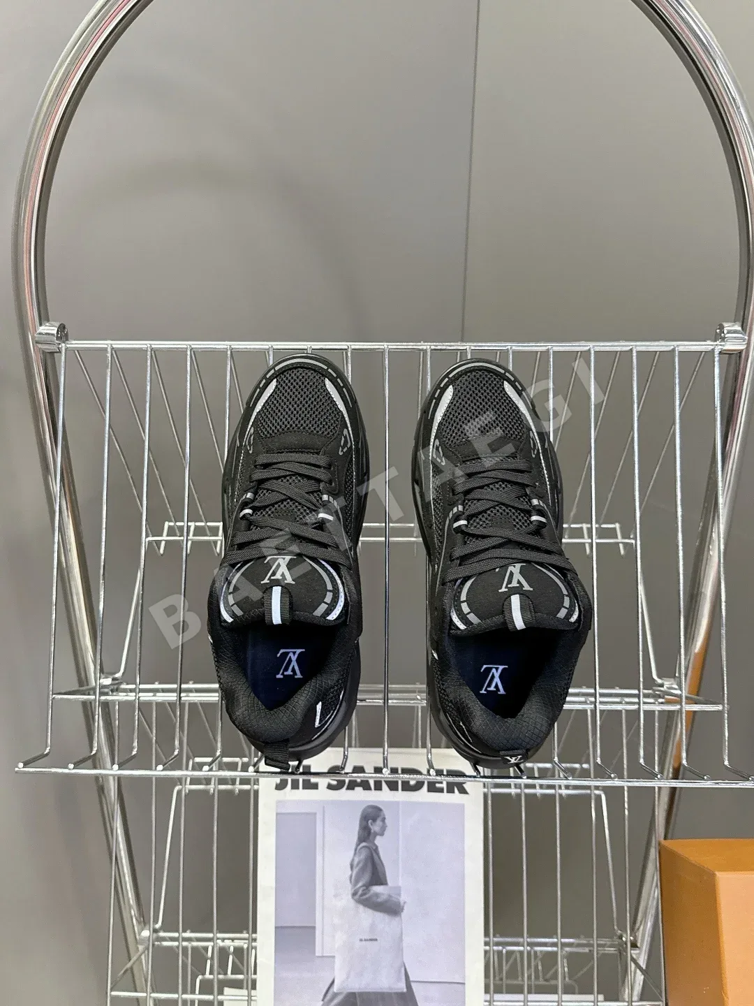 루이비통 메시 가죽 하이킹 부츠 상세 이미지 6