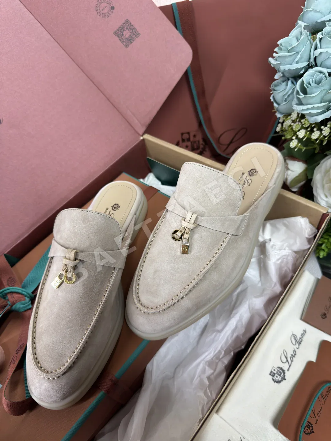 로로피아나 여성 수제 슬리퍼 & 뮬 상세 이미지 3