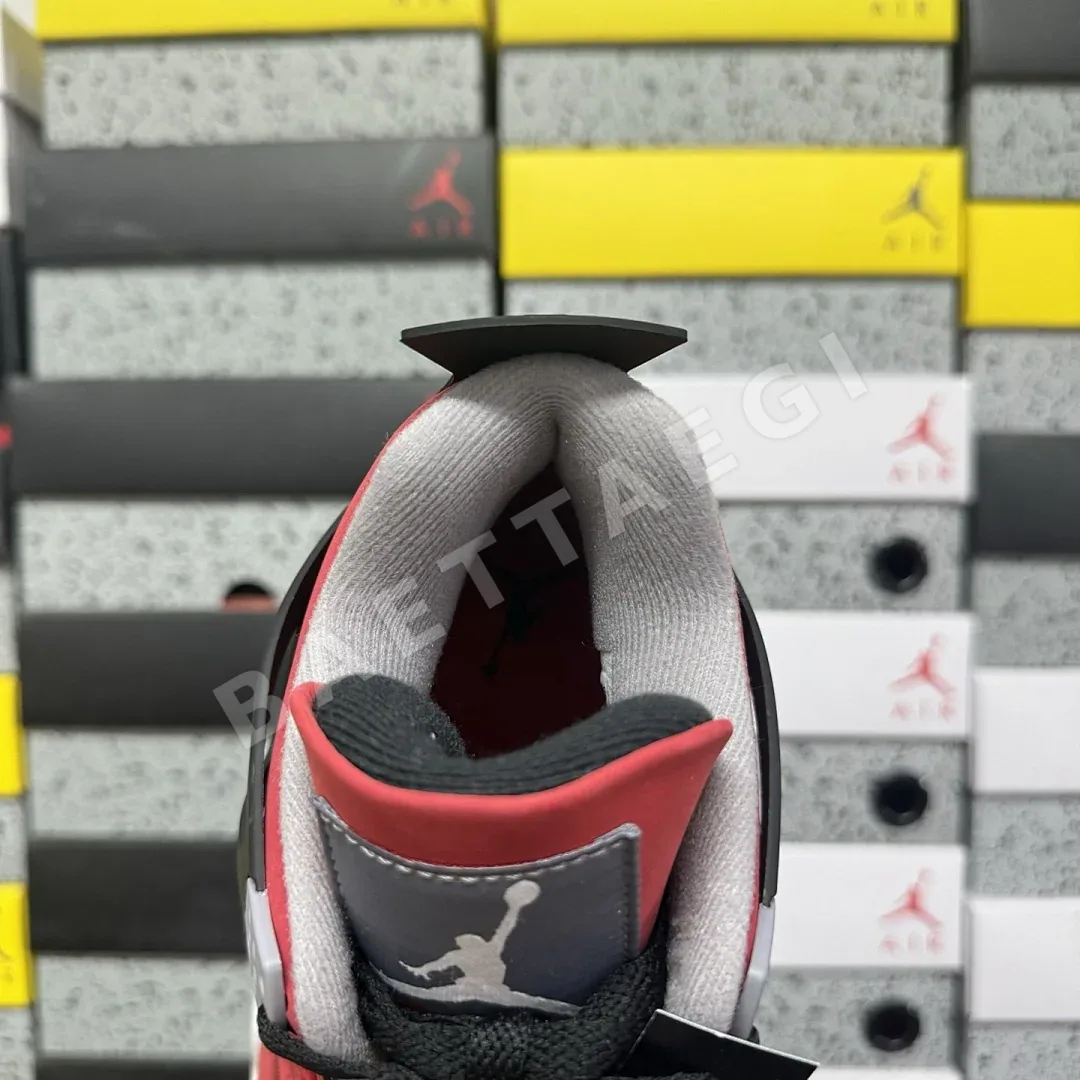 나이키 [GX] 조던 4 레트로 FQ8138-600 201270 Nike Jordan 4 Retro Toro Bravo 상세 이미지 7