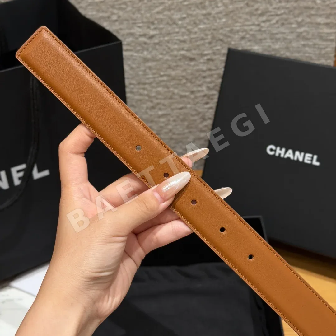 샤넬 가죽 사각 메탈 버클 벨트 상세 이미지 9