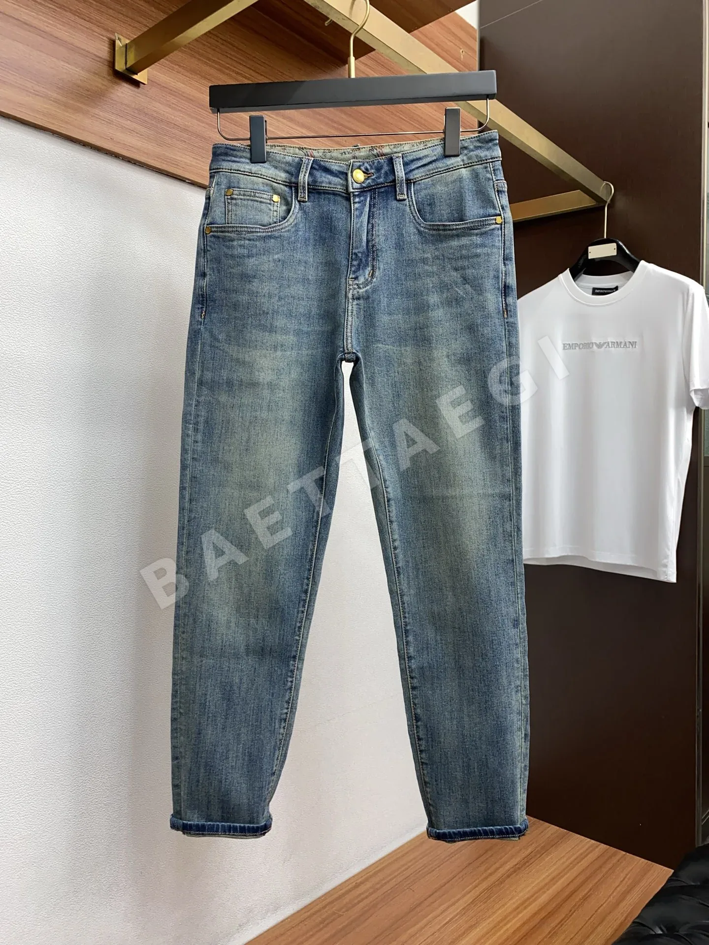 버버리 커스텀 데님 청바지 상세 이미지 2