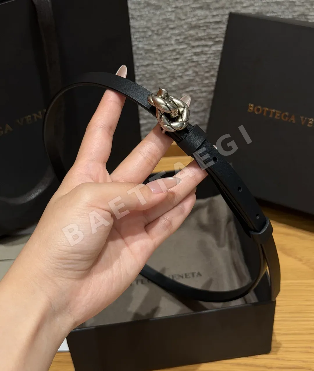 보테가베네타 미니 소가죽 슬림 벨트 상세 이미지 3