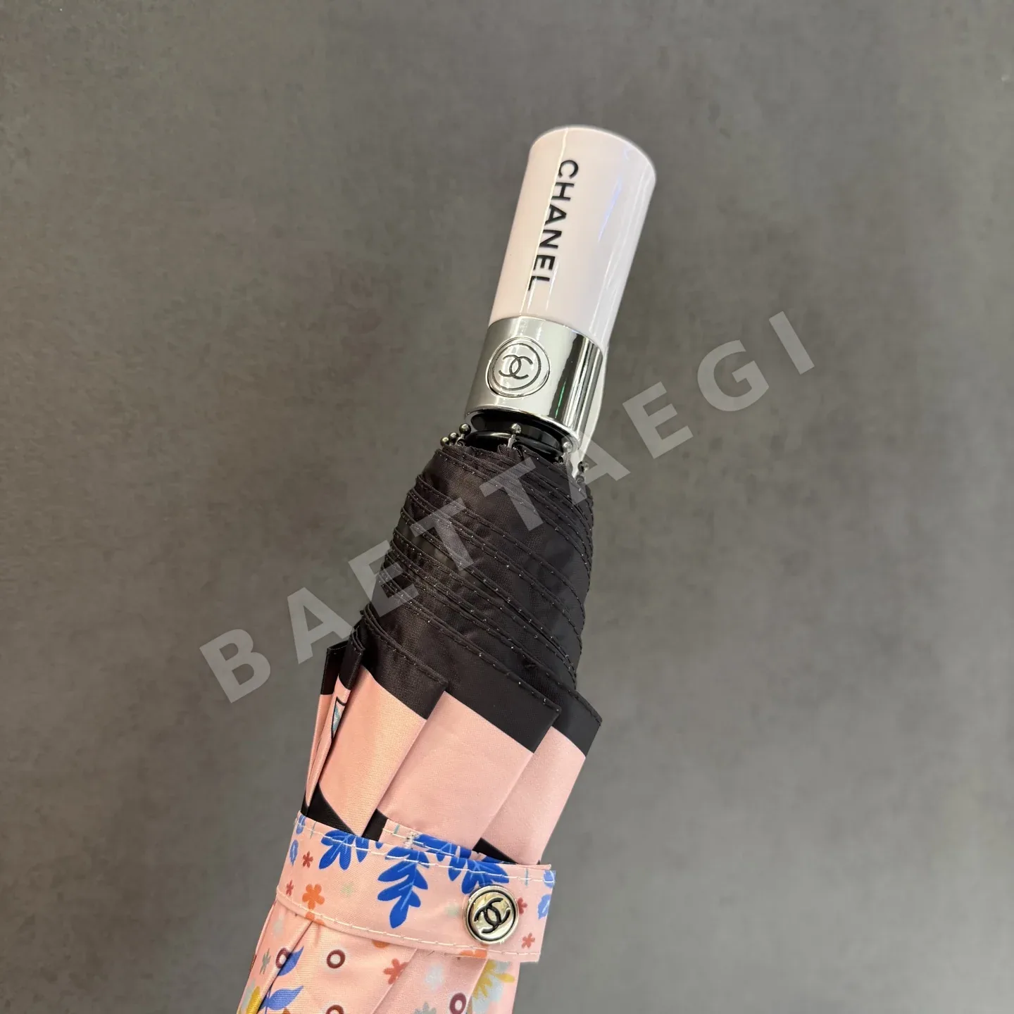 샤넬 삼단 자동 접이식 우산 상세 이미지 3