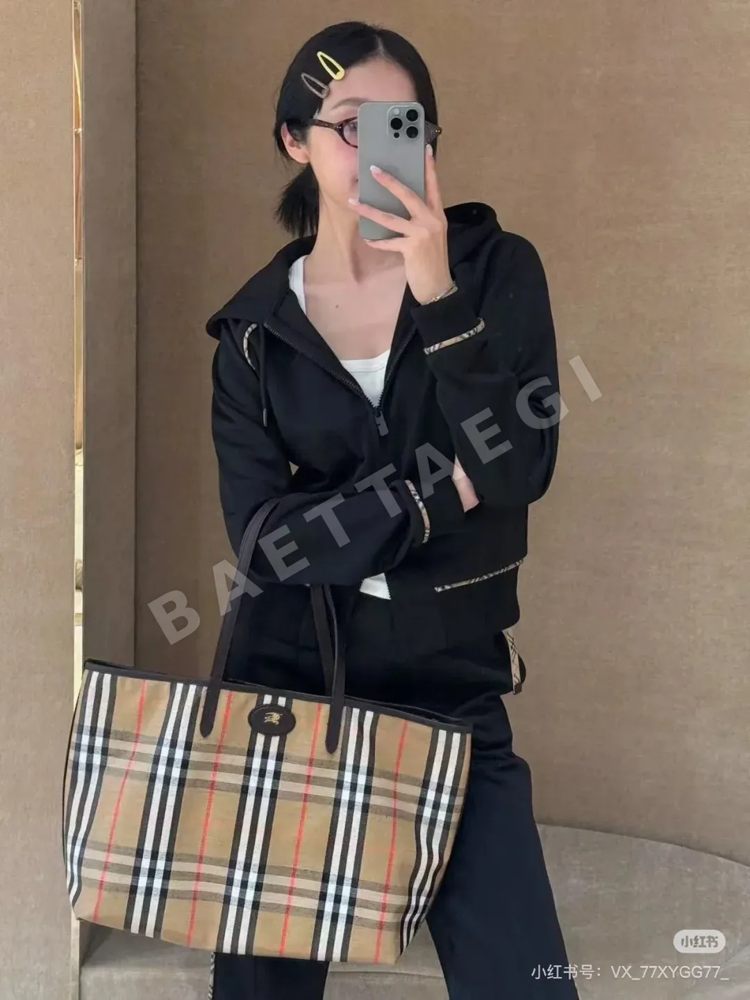 버버리 하이랜드 체크 토트백 상세 이미지 3