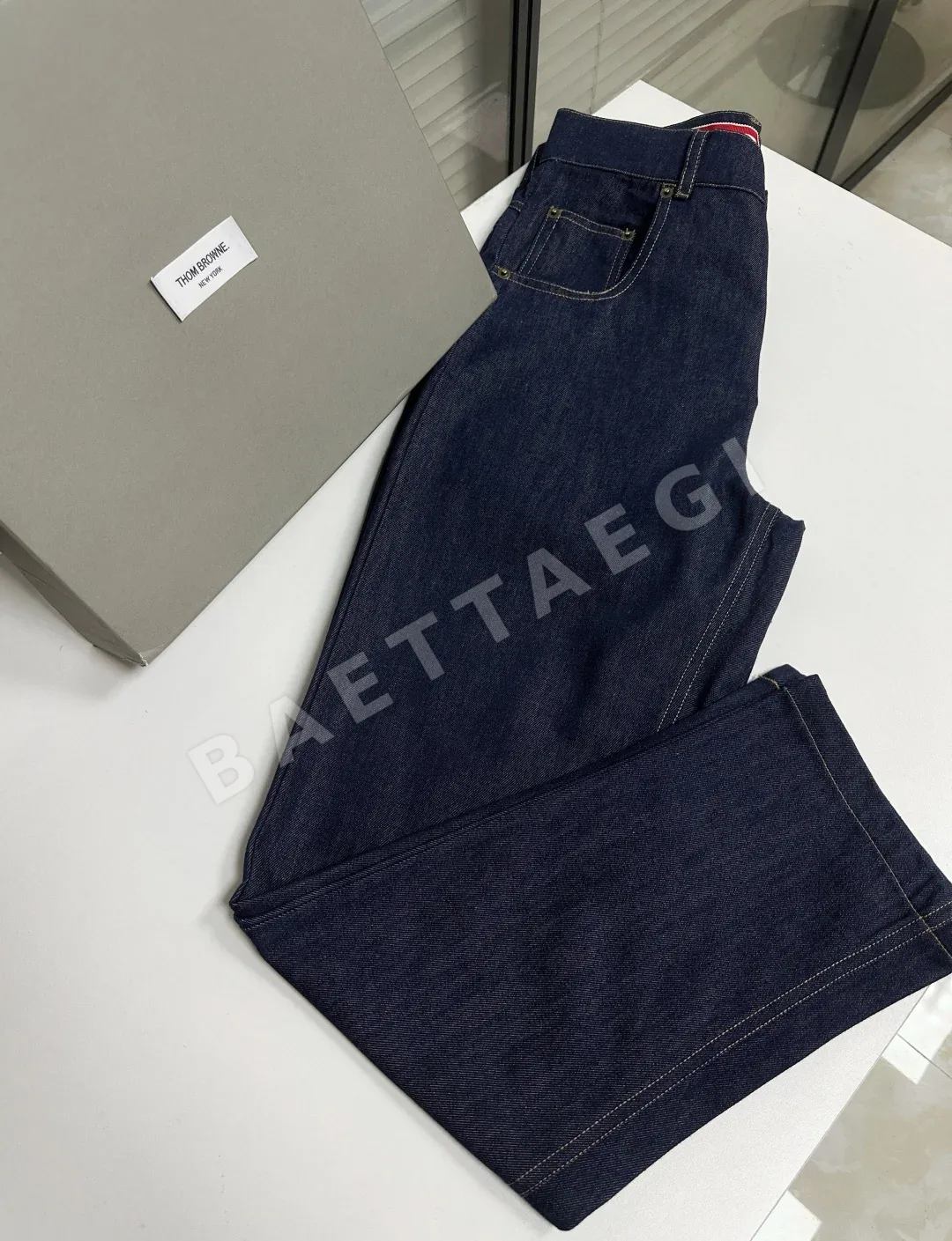 톰브라운 데님 남성 바지 상세 이미지 10
