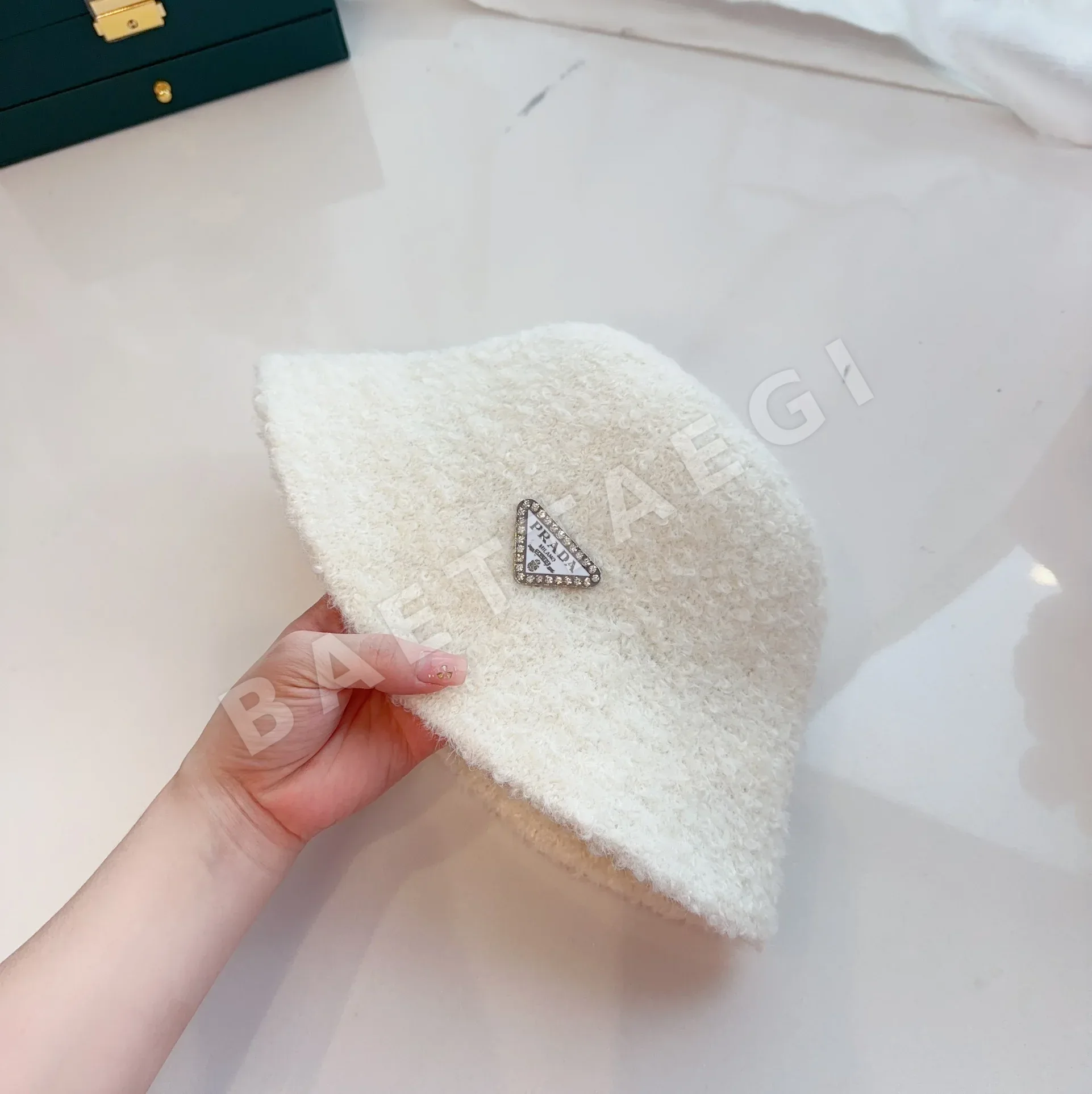 프라다 알파카 울 버킷햇 상세 이미지 8