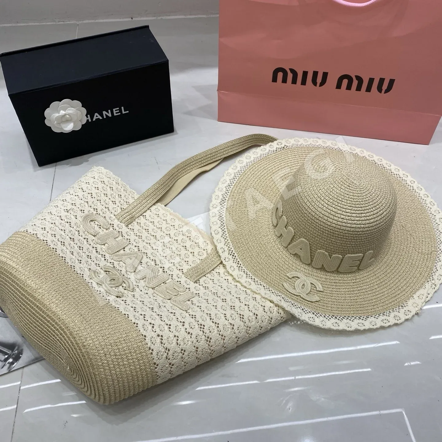 샤넬 레이스 수트 모자 상세 이미지 2
