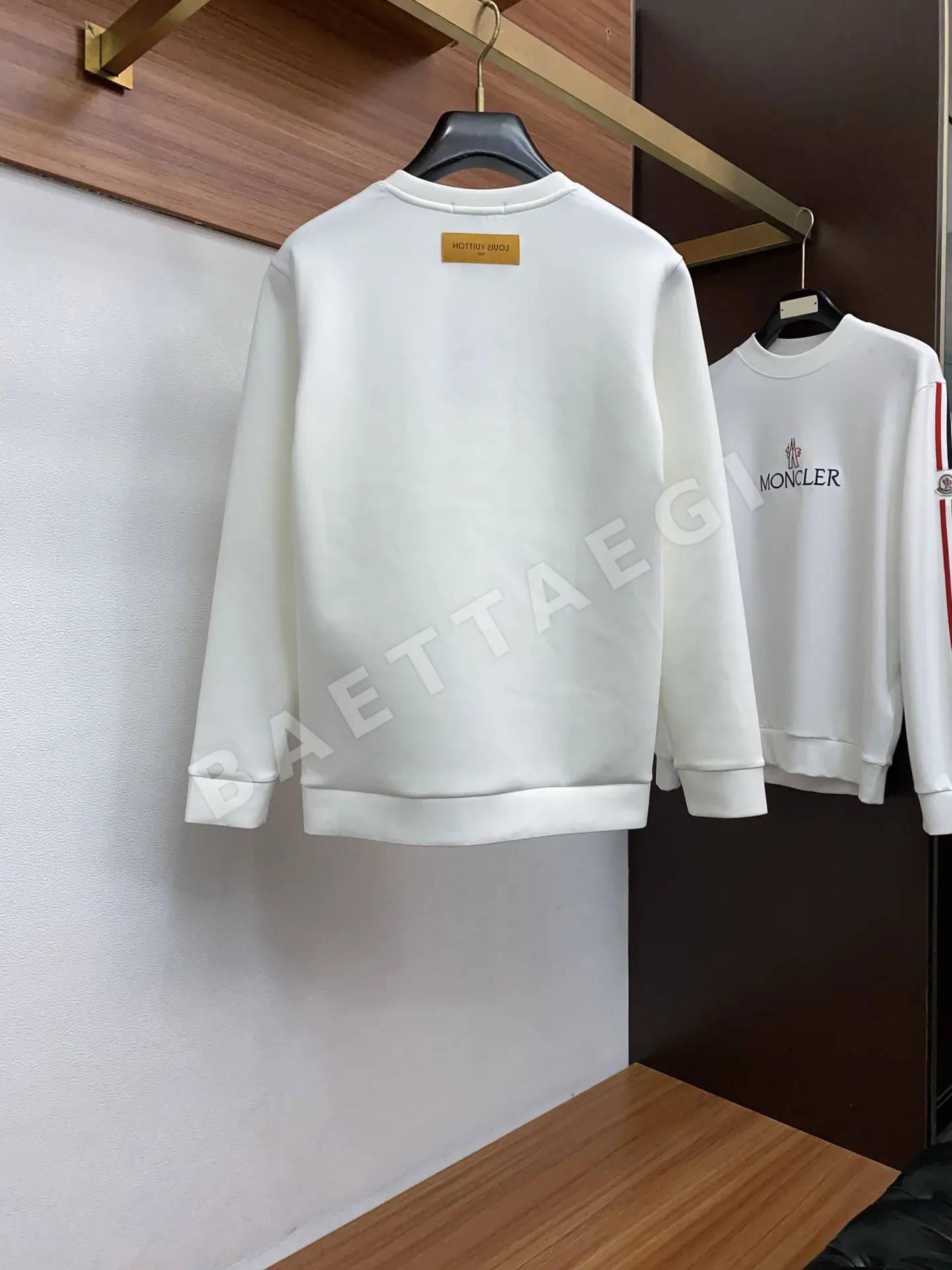 루이비통 클래식 에이스 크루넥 에어 코튼 긴팔 스웨트셔츠 P250 상세 이미지 9