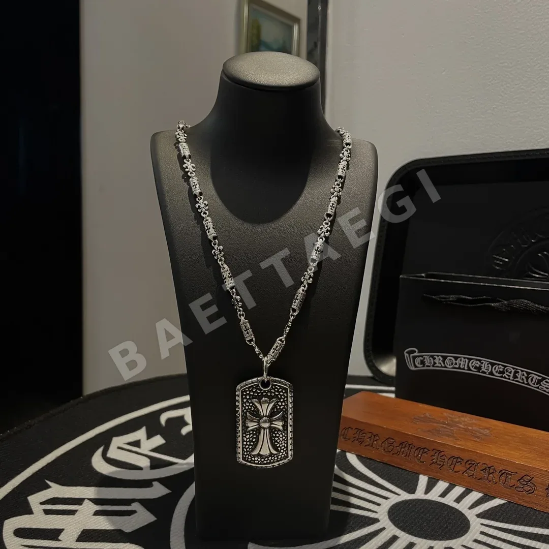 크롬하츠 크로스 태그 펜던트 목걸이 상세 이미지 3