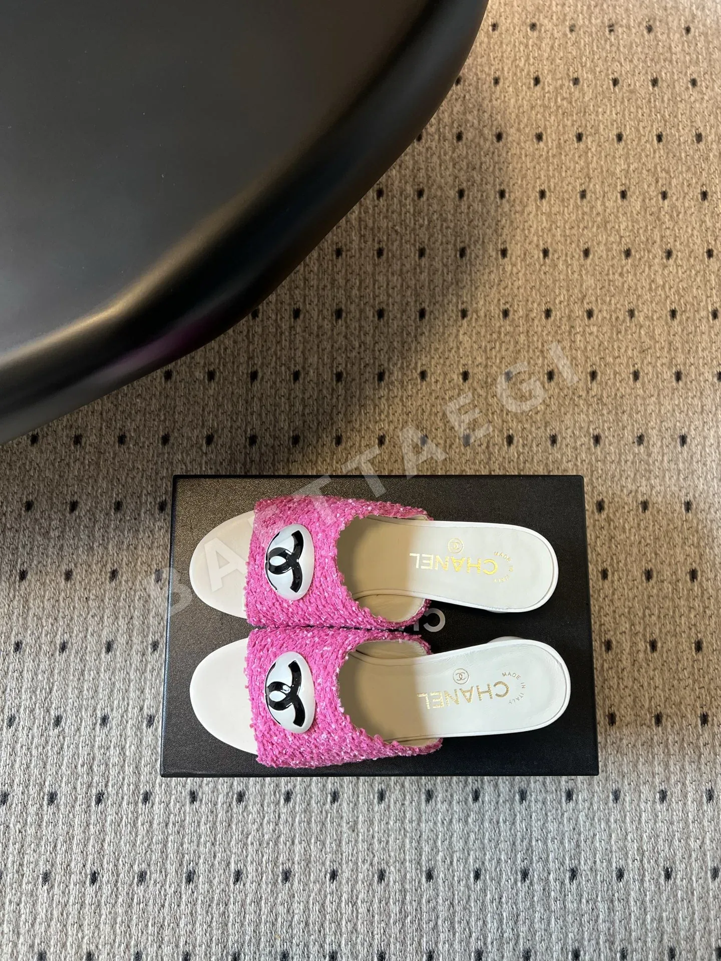 샤넬 더블 C 진주 장식 베이지 힐 샌들 상세 이미지 6