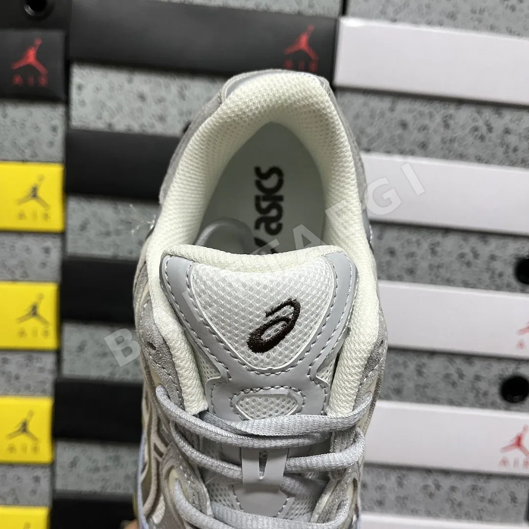 아식스 [RT] 젤 NYC 1203A953-100 200356 Asics Gel-NYC Cream Cloud Grey Blue 상세 이미지 4