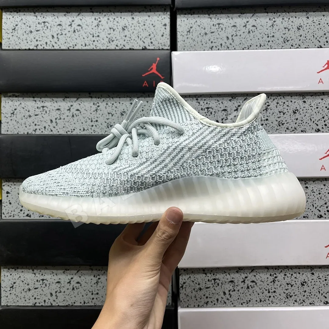 아디다스 [XQ] 이지 부스트 350 V2 FW5317 200760 Adidas Yeezy Boost 350 V2 Cloud White 상세 이미지 3