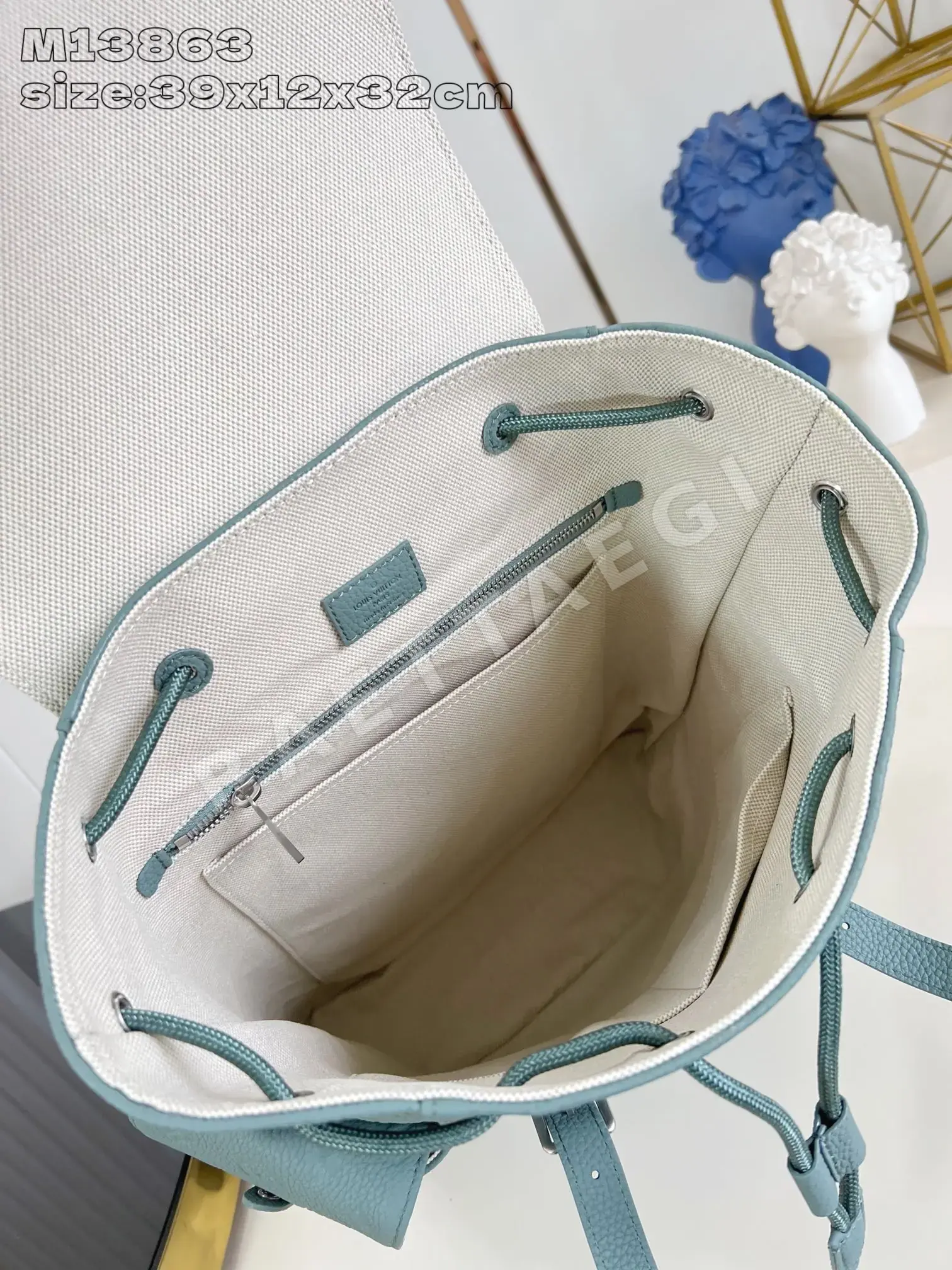 루이비통 M13863 백팩 숄더백 상세 이미지 8