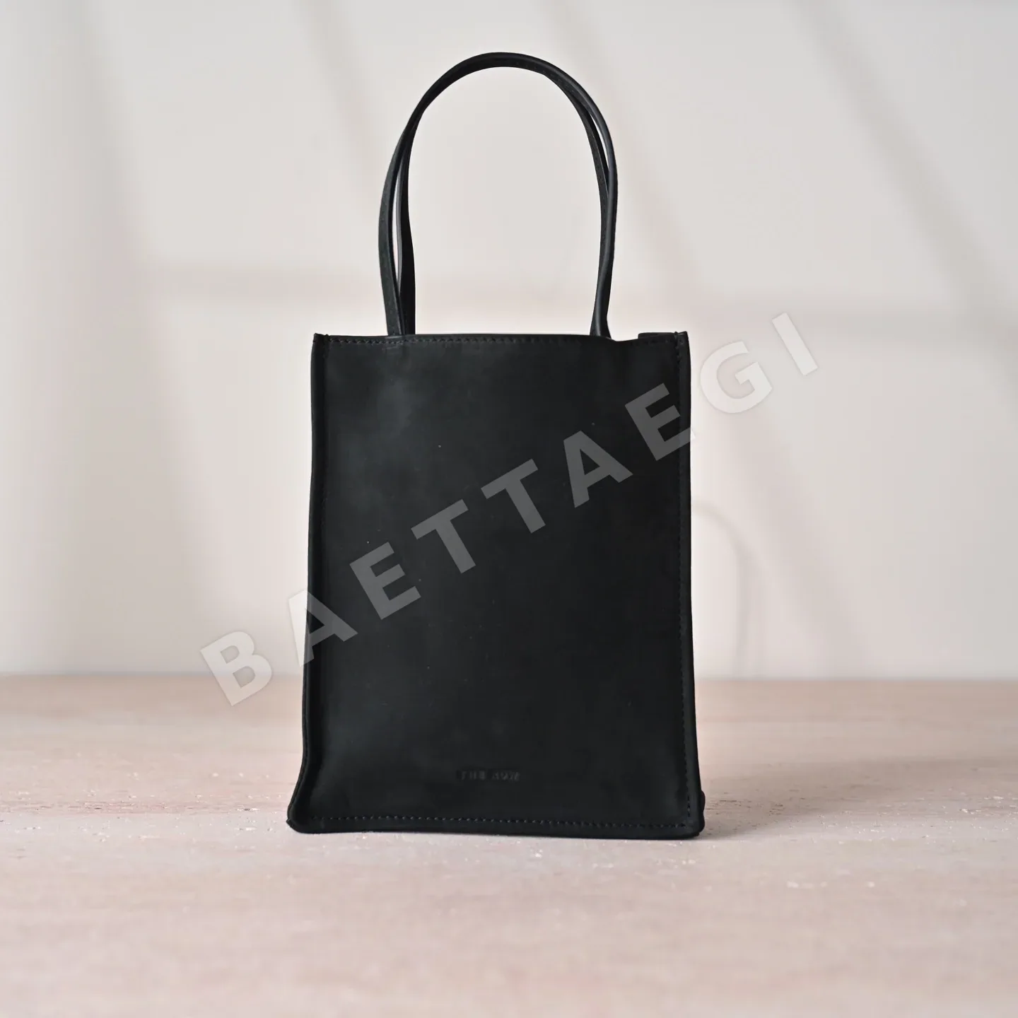 더로우 스웨이드 토트백 상세 이미지 2