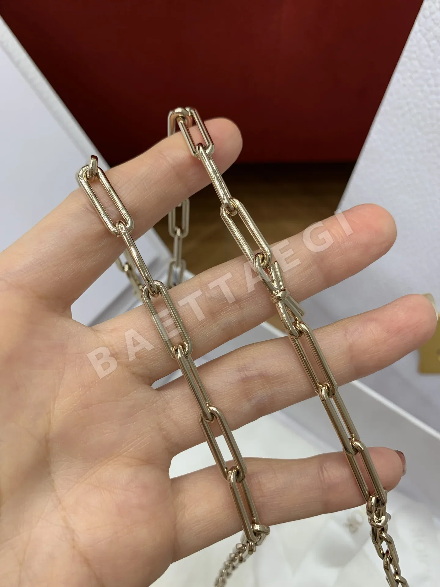 디올 카멜 베이지 투톤 시프스킨 가방 상세 이미지 4