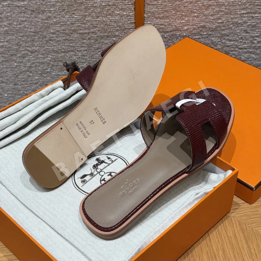 에르메스 오란 샌들 Saddle Red 도마뱀가죽 H 컷아웃 상세 이미지 6