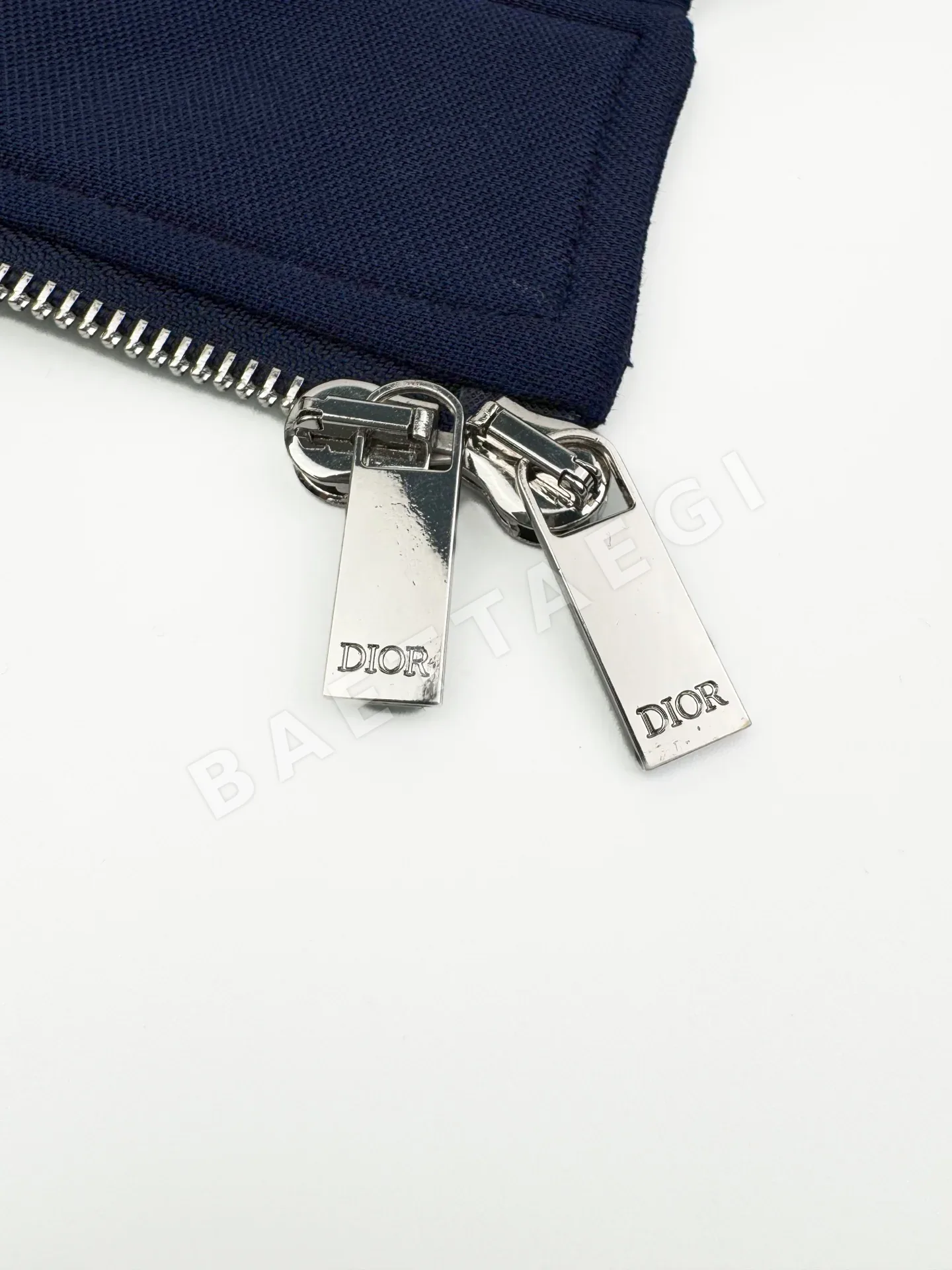 디올 웨빙 지퍼 패턴 자켓 상세 이미지 6