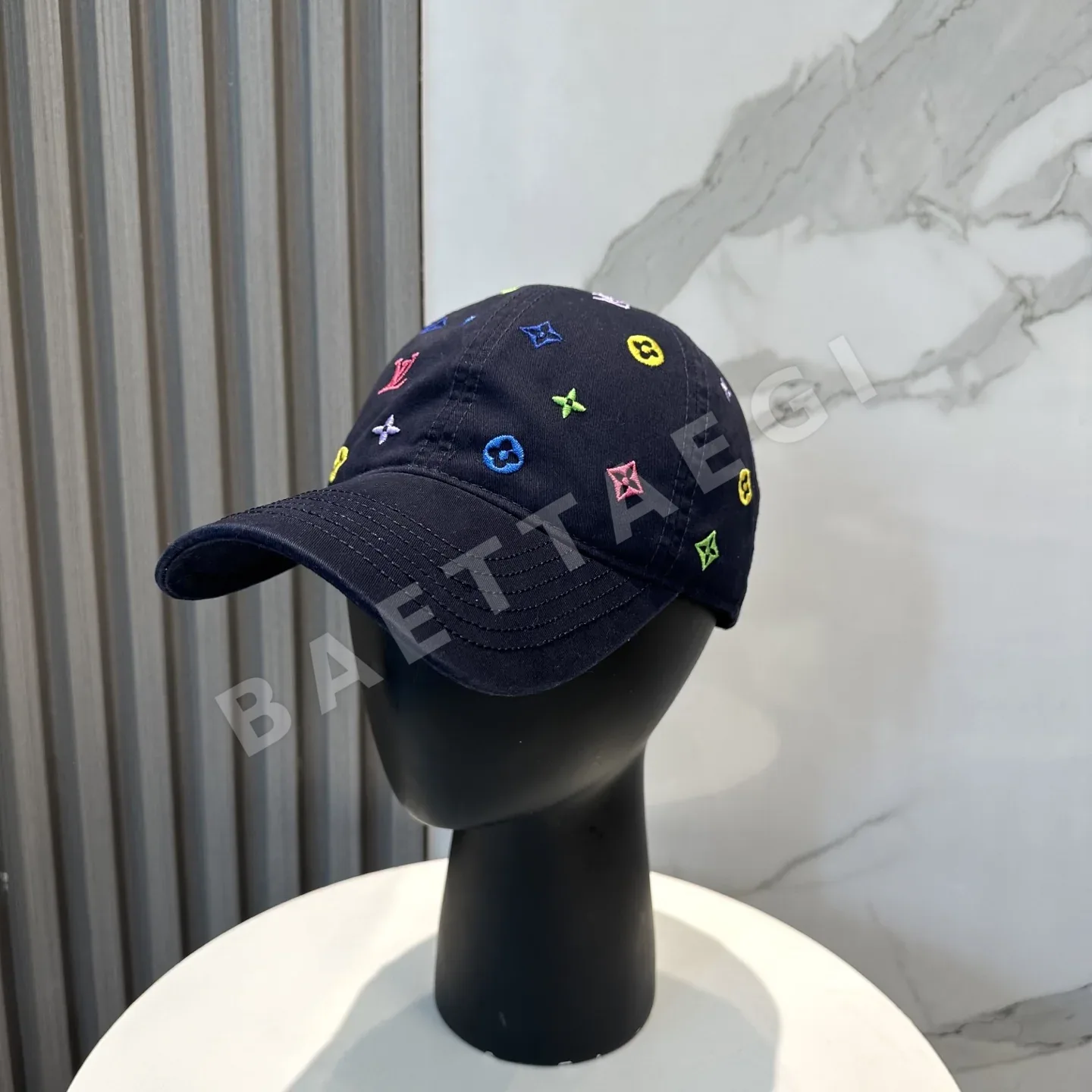 루이비통 자수 야구모자 118511