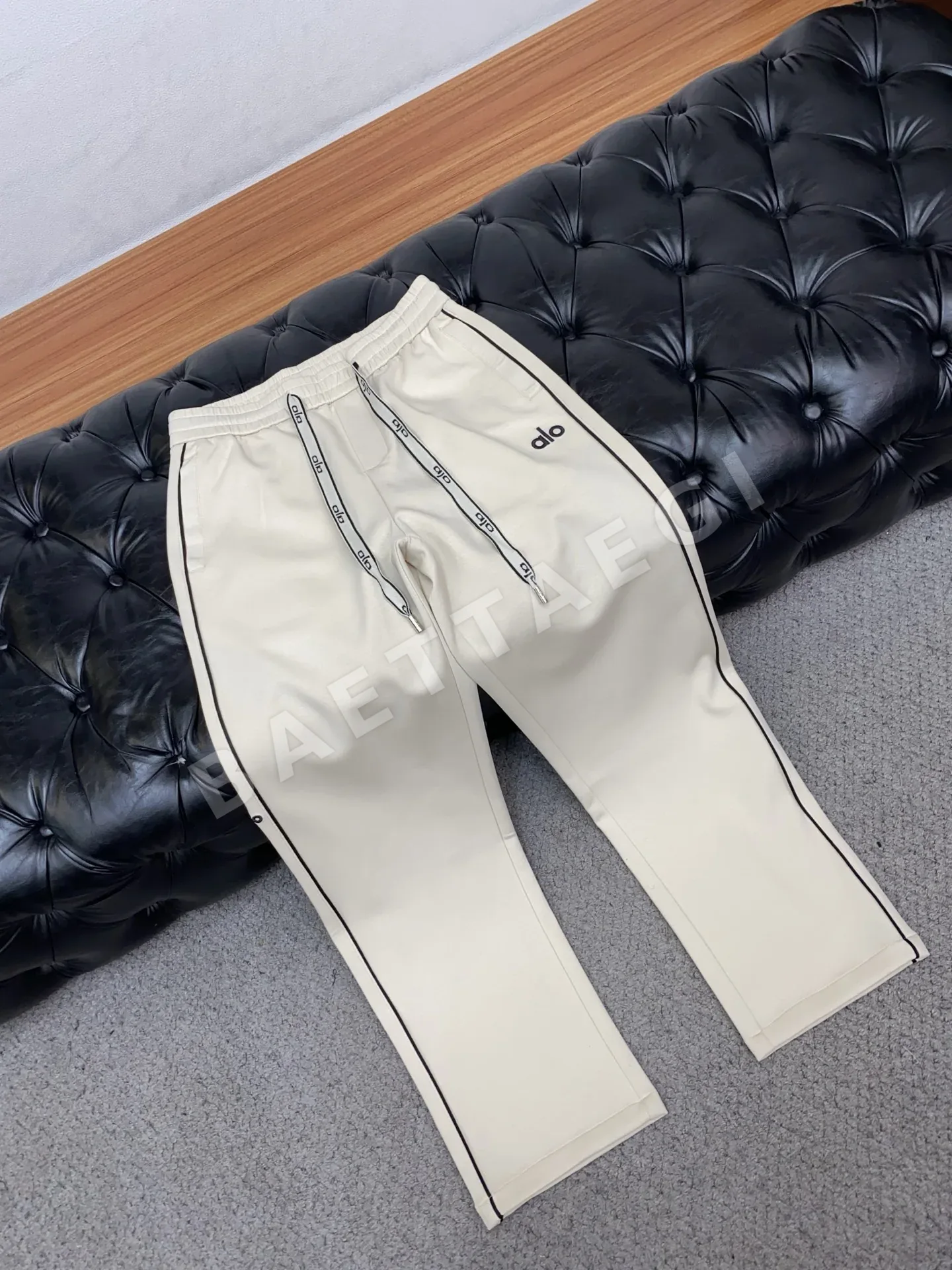 알로 남성 드로스트링 캐주얼 바지 상세 이미지 6