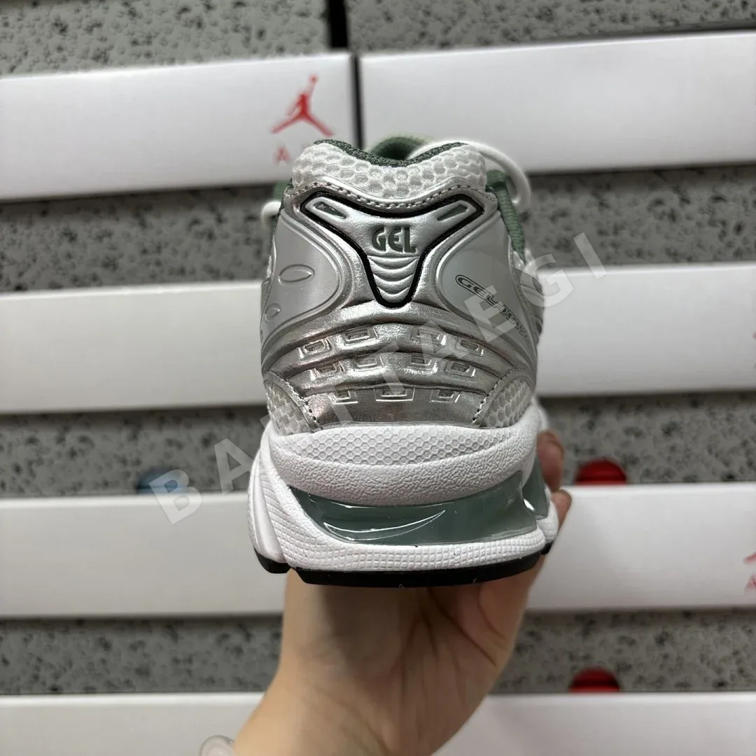 아식스 [TOP] 젤 카야노 14 1201A019-107 200311 Asics Gel-Kayano 14 White Pure Silver 상세 이미지 3
