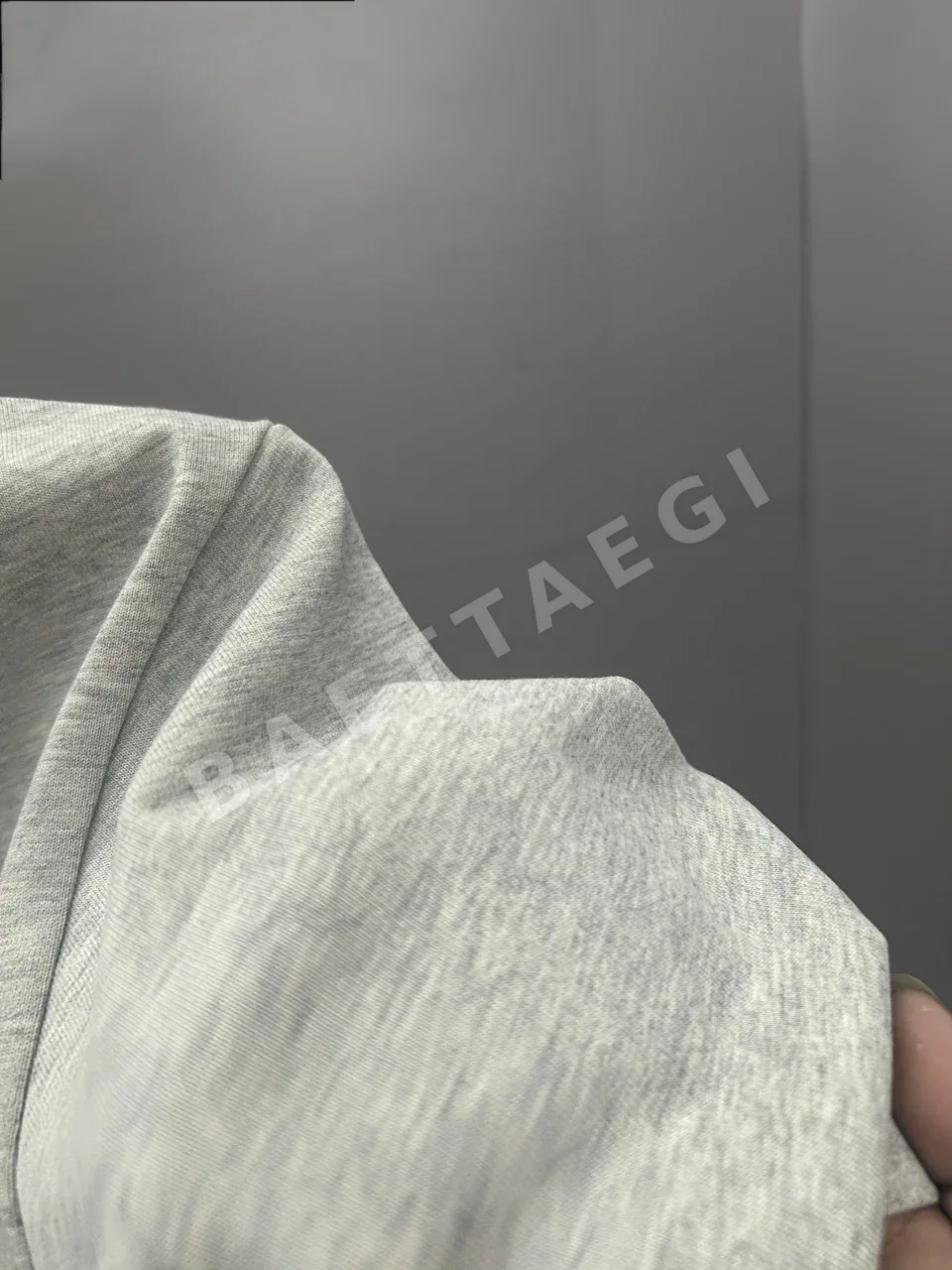 발렌티노 클래식 프린트 크루넥 반팔 티셔츠 상세 이미지 6