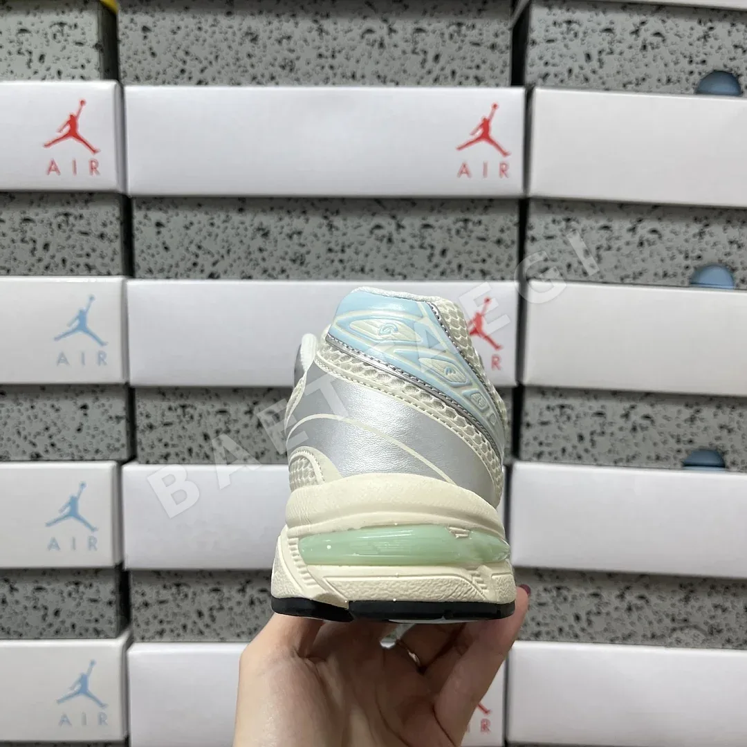 아식스 [KO] 젤 1130 1201A956-101 200555 Asics Gel-1130 Kith Cream Starlight Blue 상세 이미지 7