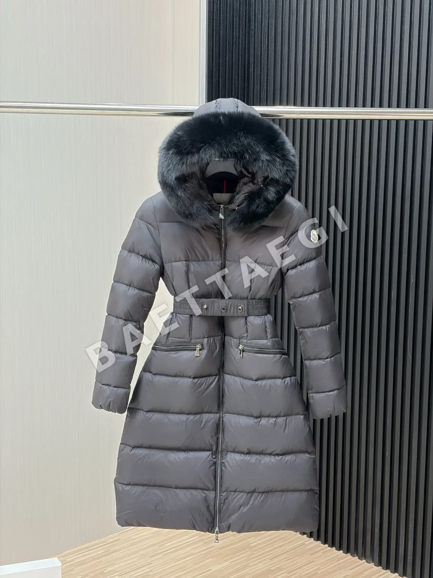 몽클레르 보에딕 여성 구스다운 패딩 재킷 상세 이미지 1