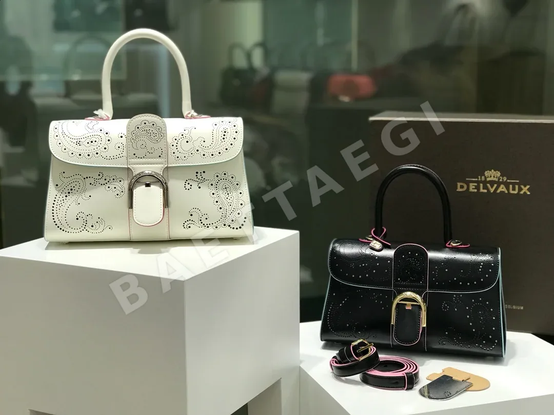 델보 브릴리언트 미니 캐시미어 페이즐리 패턴 핸드백 16966