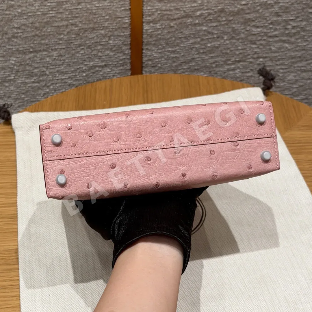에르메스 미니 켈리 오스트리치 가방 상세 이미지 5