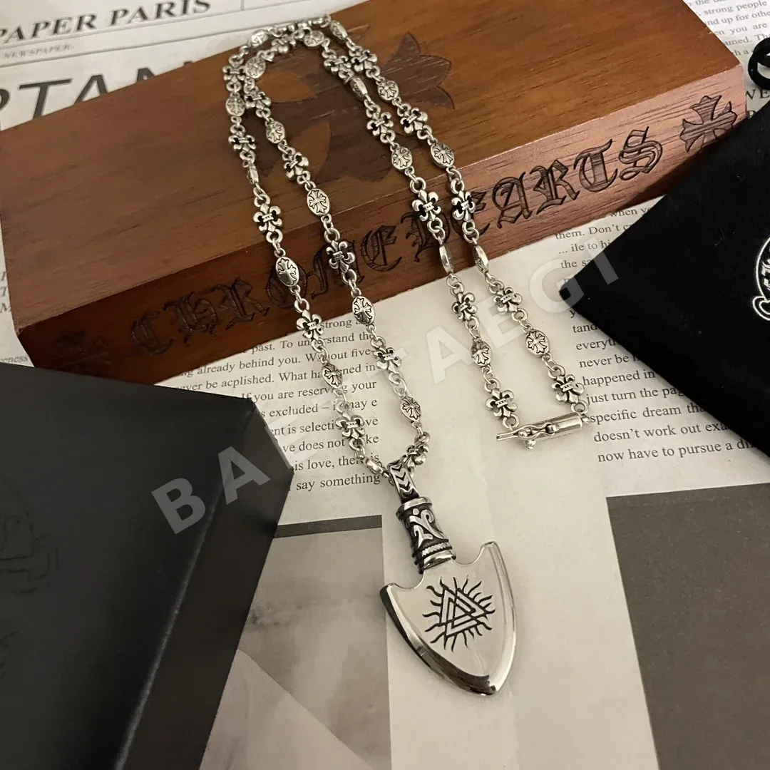 크롬하츠 클래식 레트로 스노우플레이크 쉴드 목걸이 상세 이미지 6