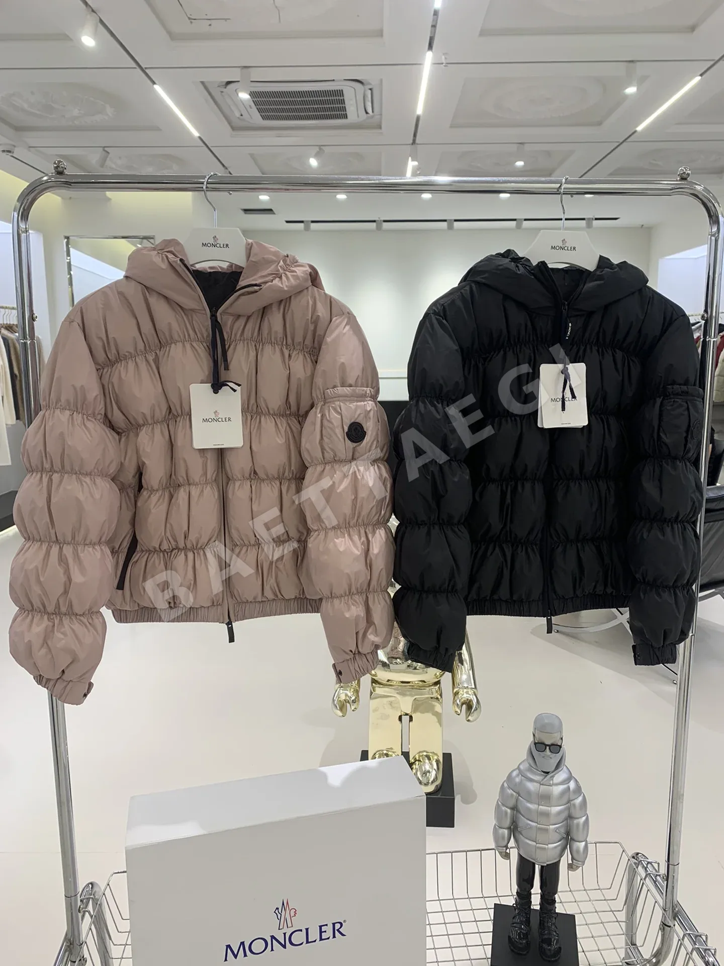 몽클레르 메돈테 여성 숏다운 패딩 188637