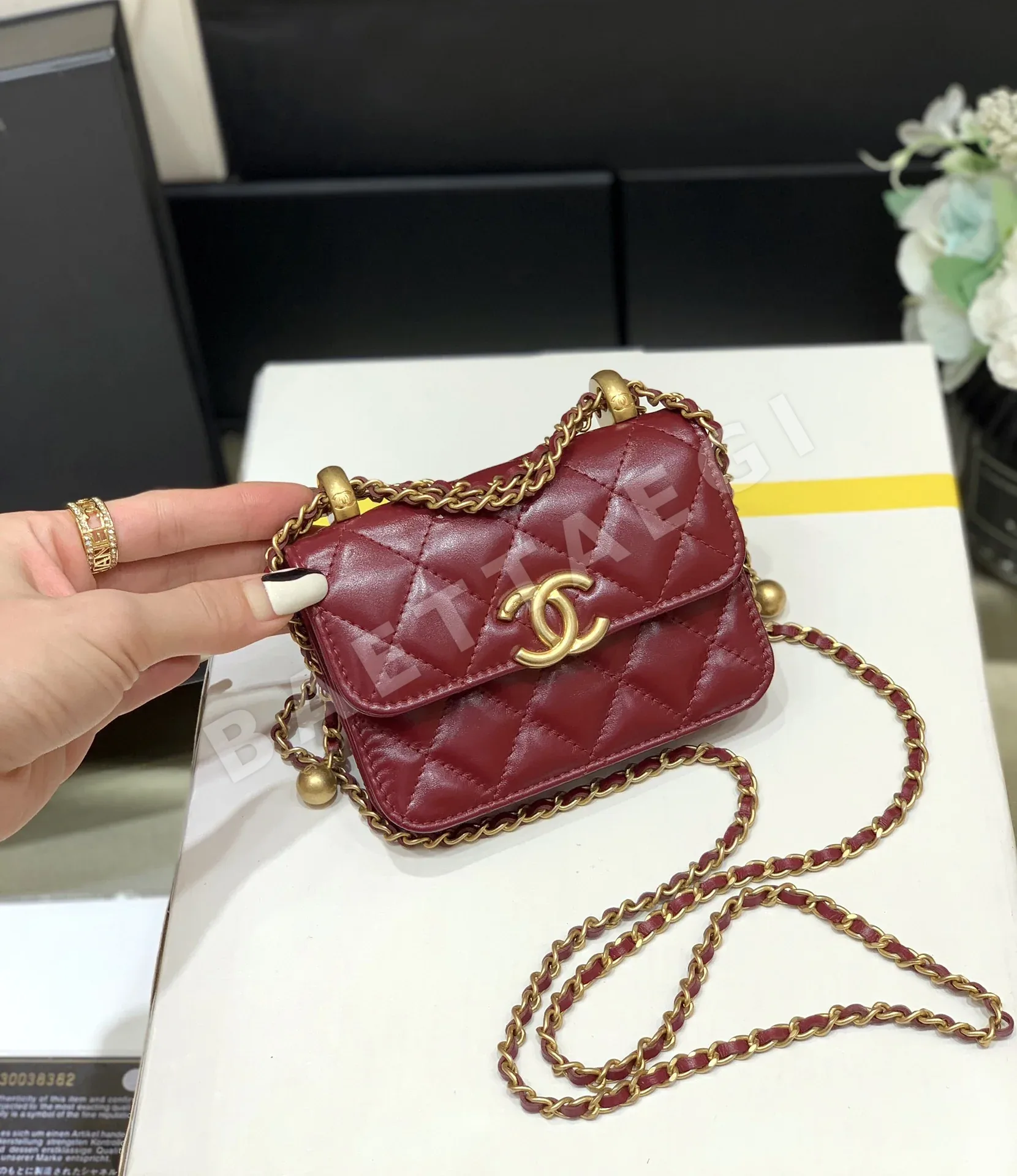 샤넬 메티에 다르 더블 골드 비즈 미니 백 AP2290 상세 이미지 2