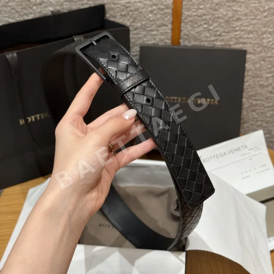 보테가베네타 가죽 벨트 상세 이미지 5