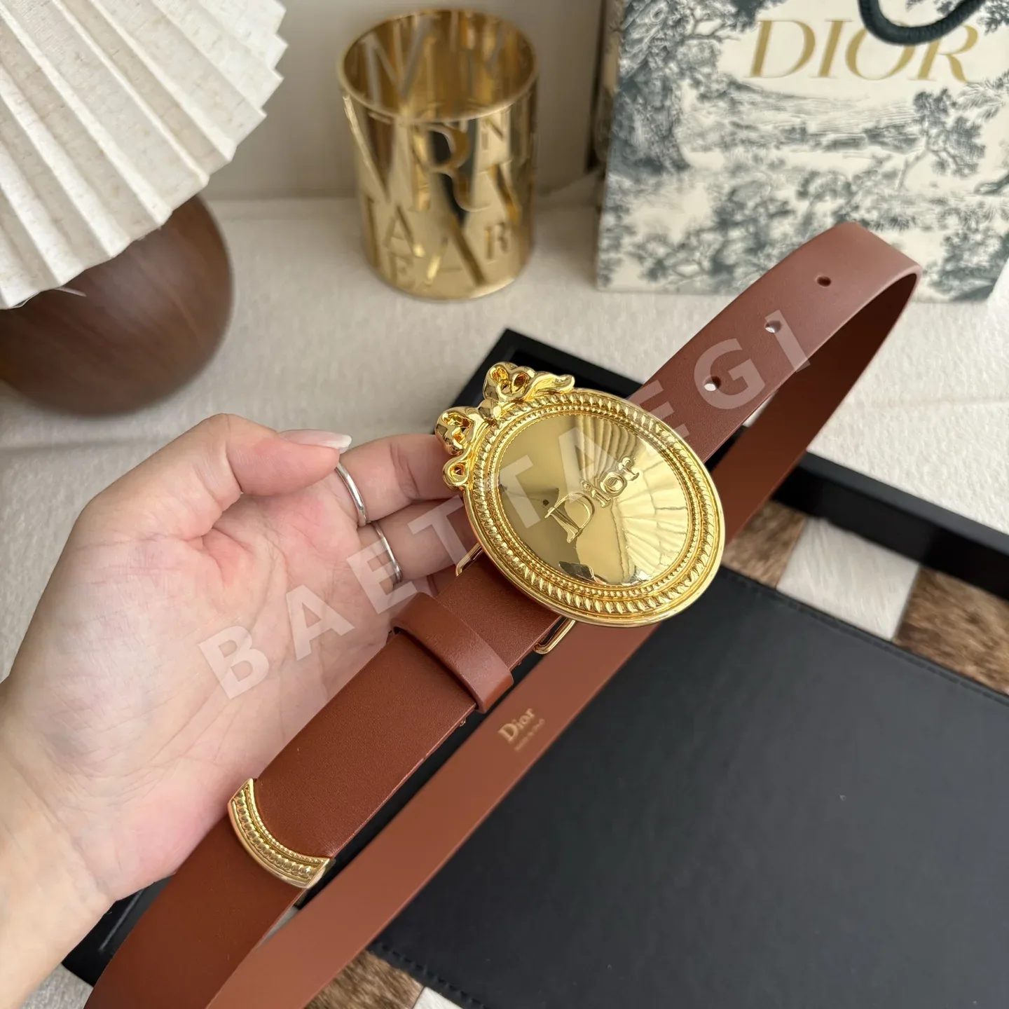 디올 메달리옹 가죽 벨트 상세 이미지 5