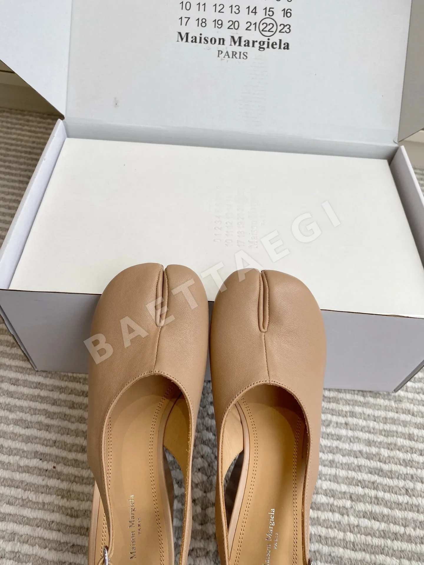 마르지엘라 MM6 타비 오픈힐 웨지 샌들 상세 이미지 6