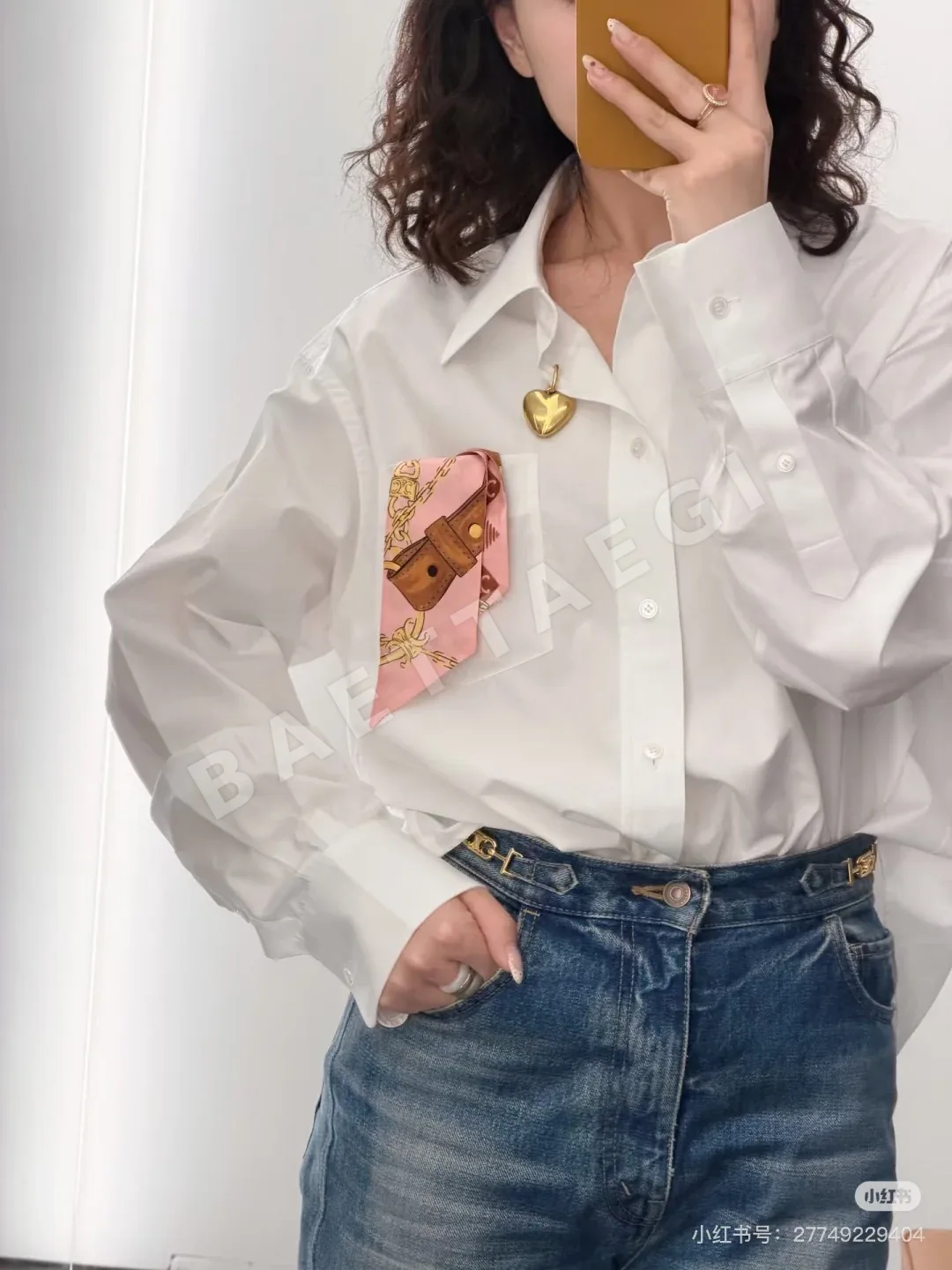 셀린느 자수 로고 포켓 루즈핏 여성 셔츠 상세 이미지 2