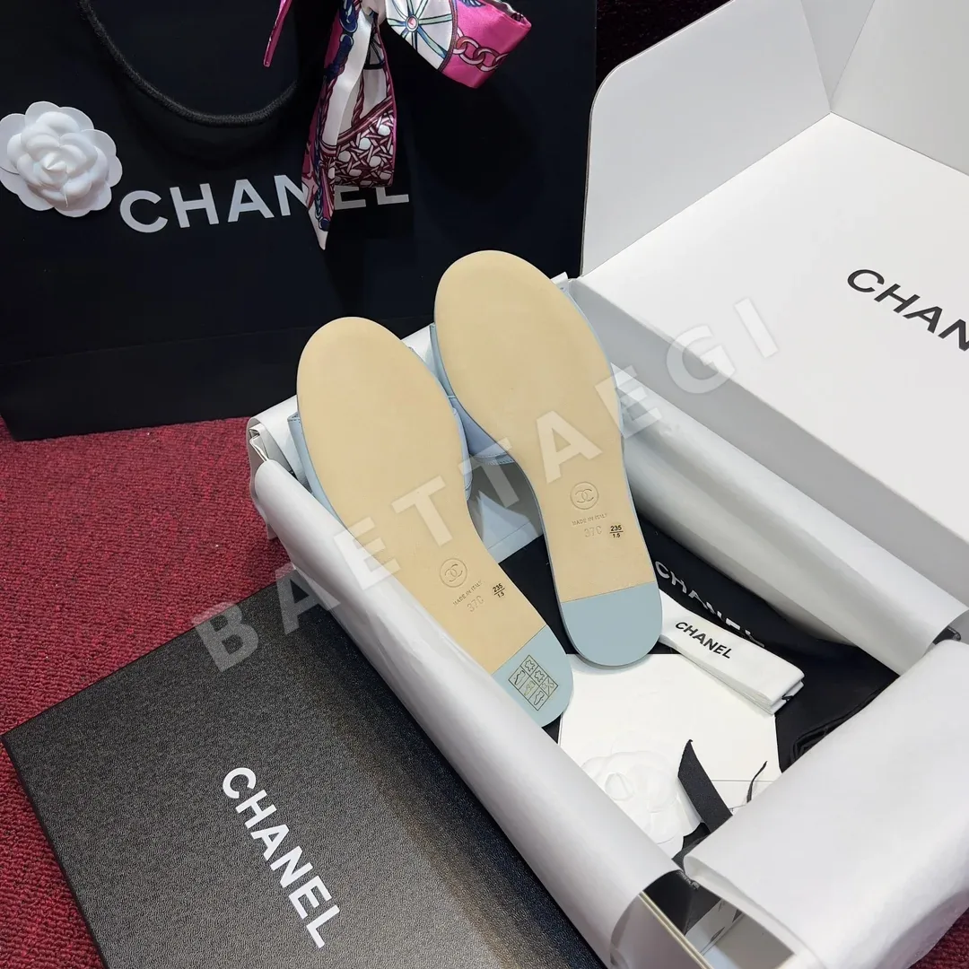 샤넬 더블 C 진주 큐빅 버클 램스킨 슬리퍼 상세 이미지 9