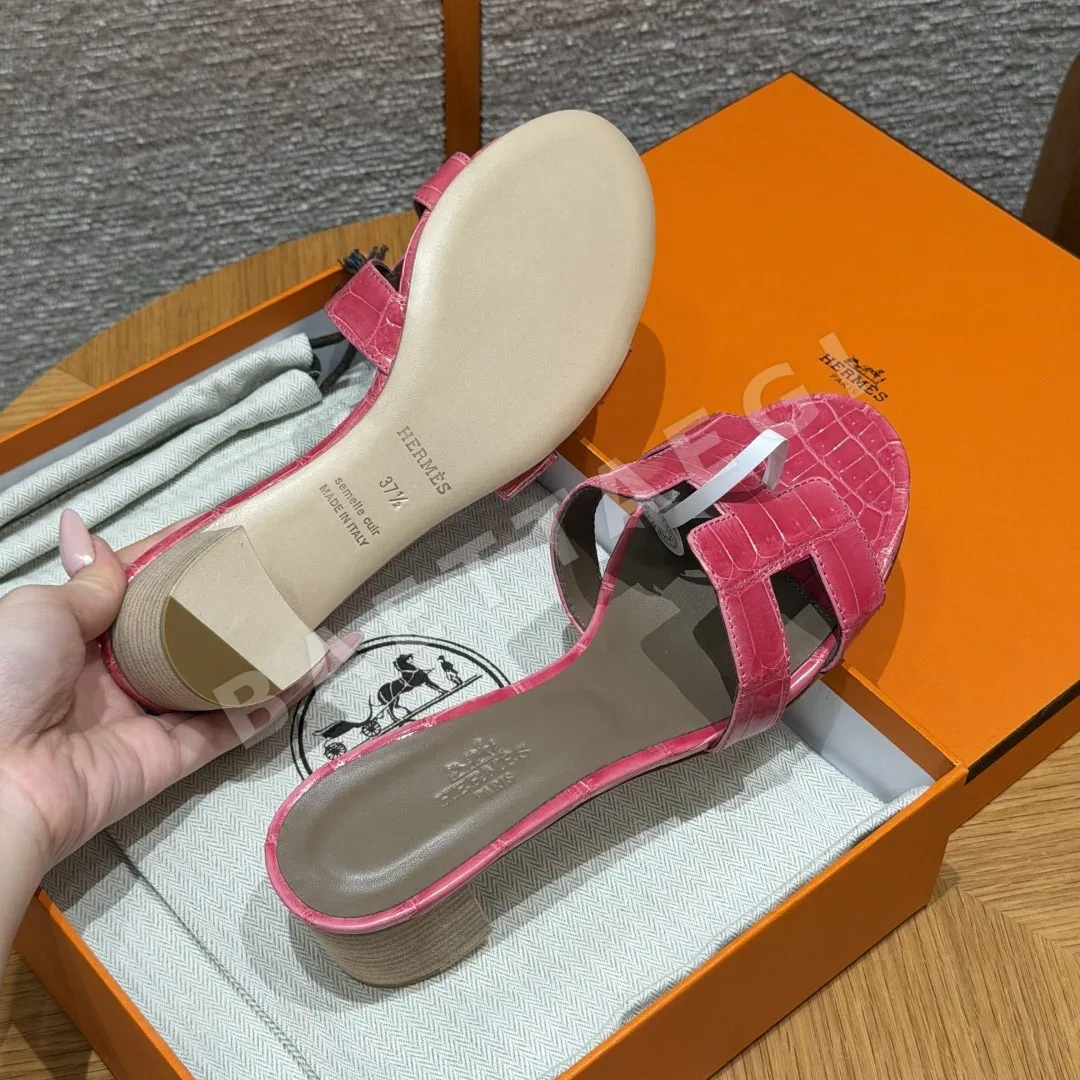 에르메스 오아시스 샌들 로즈레드 악어가죽 하이힐 상세 이미지 7