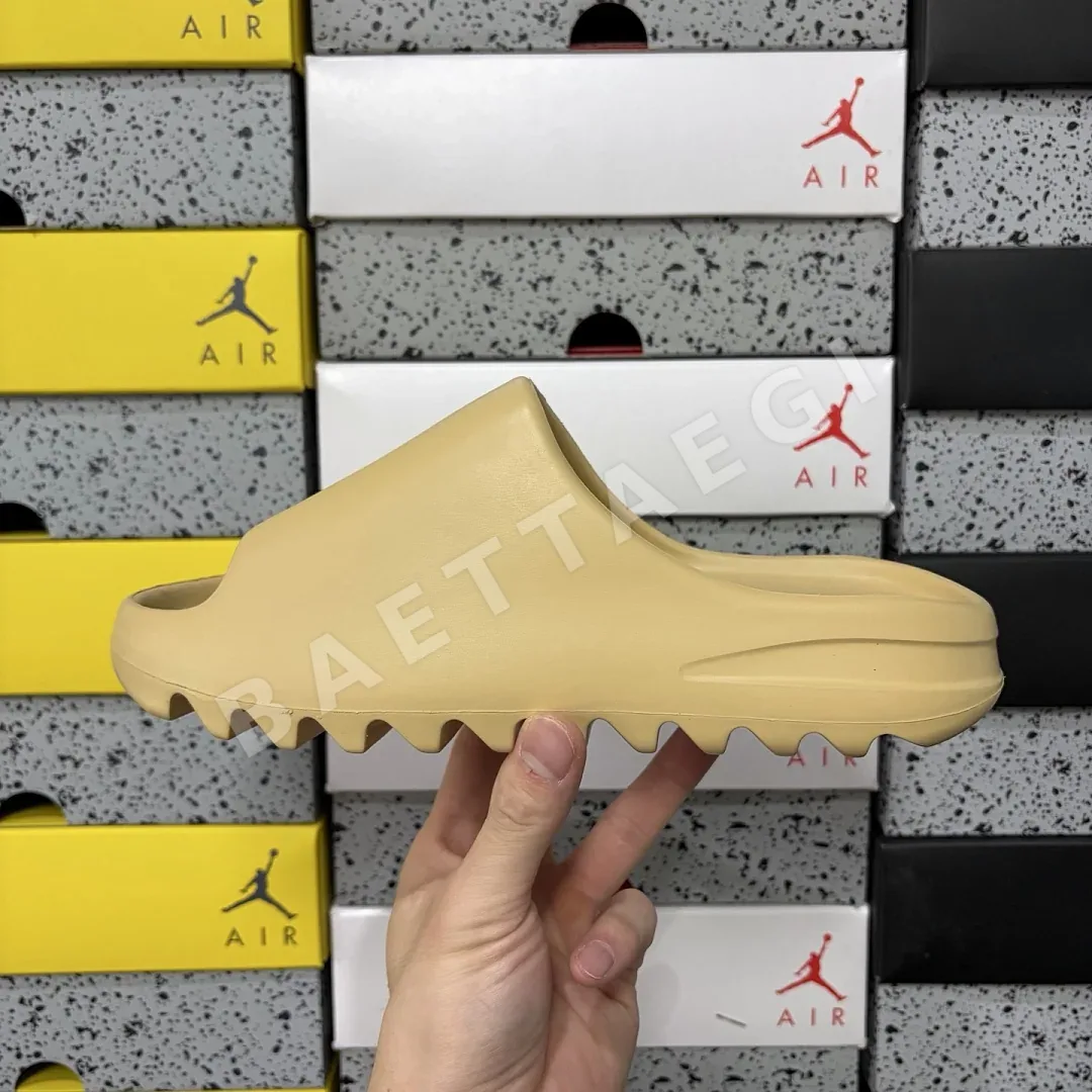 아디다스 [LW] 이지 슬라이드 FW6344 200633 Adidas Yeezy Slide Desert Sand 상세 이미지 8