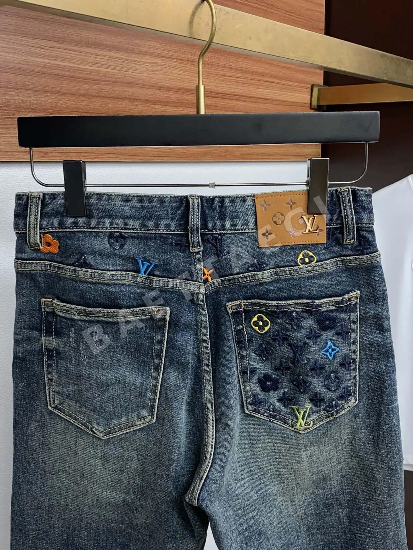 루이비통 데님 슬림핏 남성 반바지 상세 이미지 9