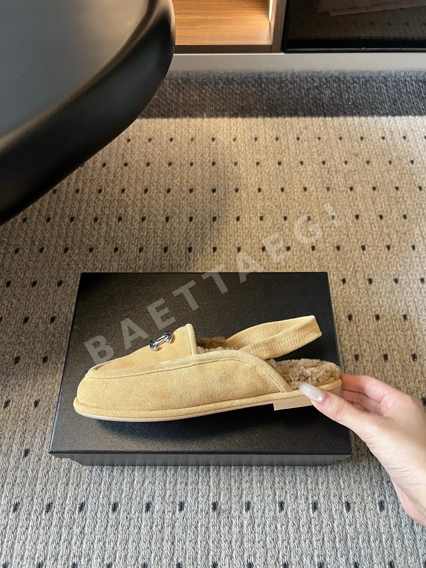 샤넬 더블 C 로퍼 메탈 버클 상세 이미지 6