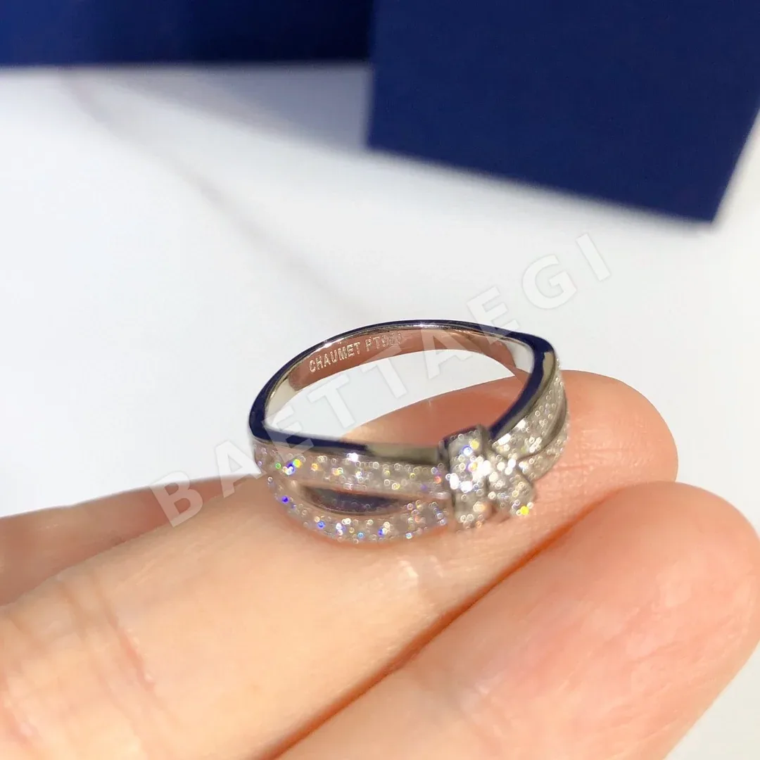쇼메 18K 화이트 골드 팔자 반지 상세 이미지 5