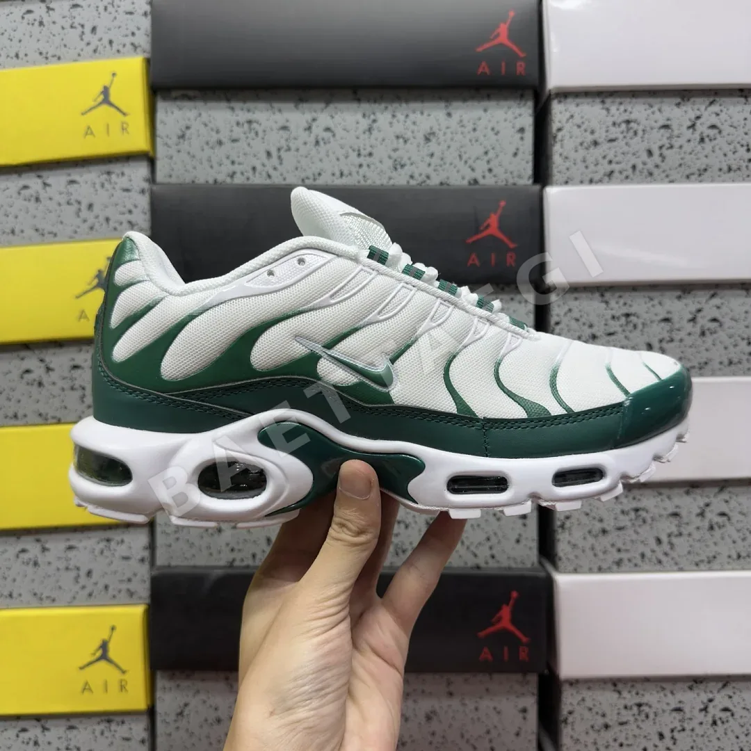 나이키 [BD] 에어 맥스 플러스 CV2392-101 201923 Nike Air Max Plus Black 상세 이미지 7