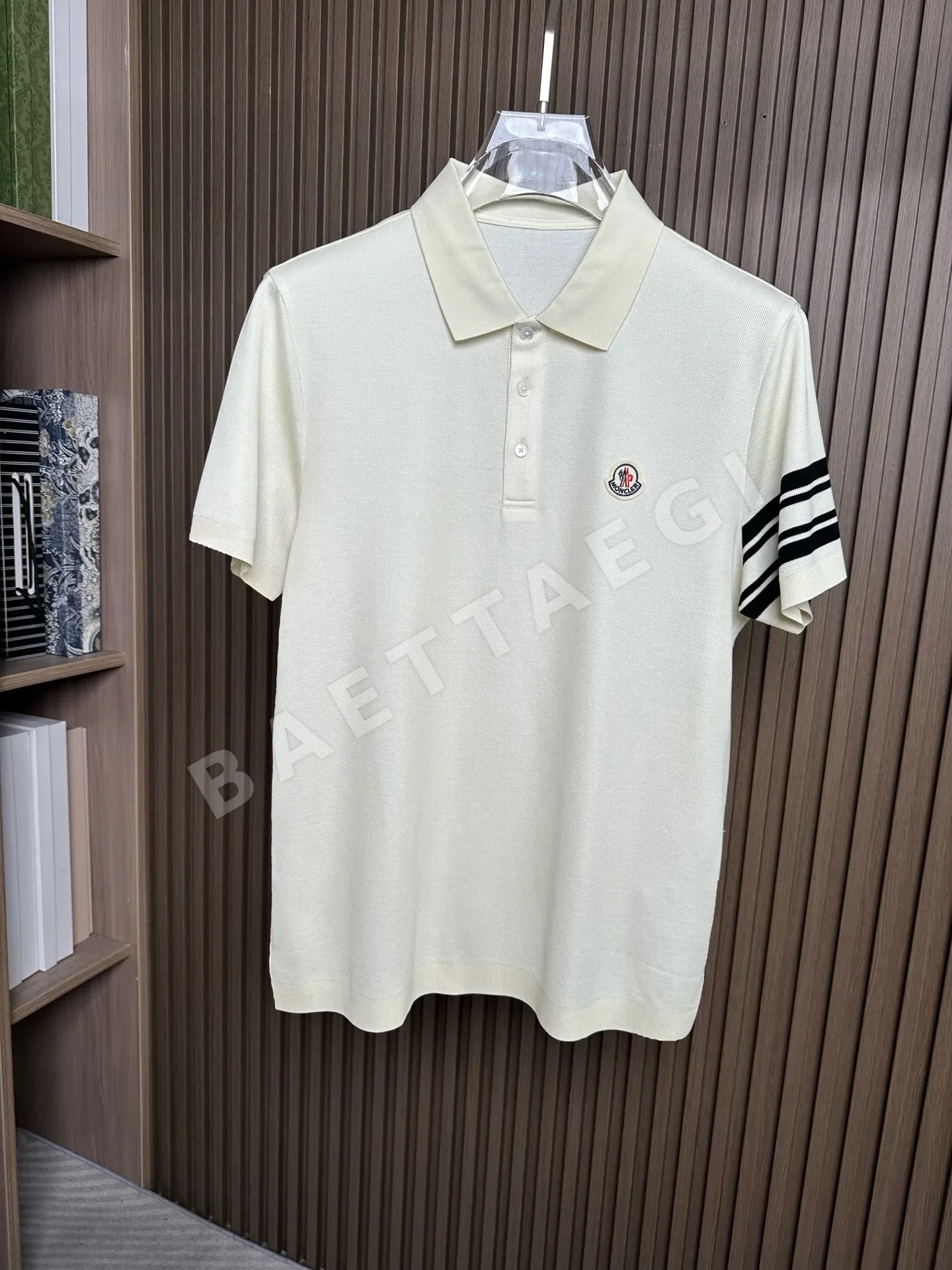 몽클레르 스트라이프 로고 패치 반팔 폴로셔츠